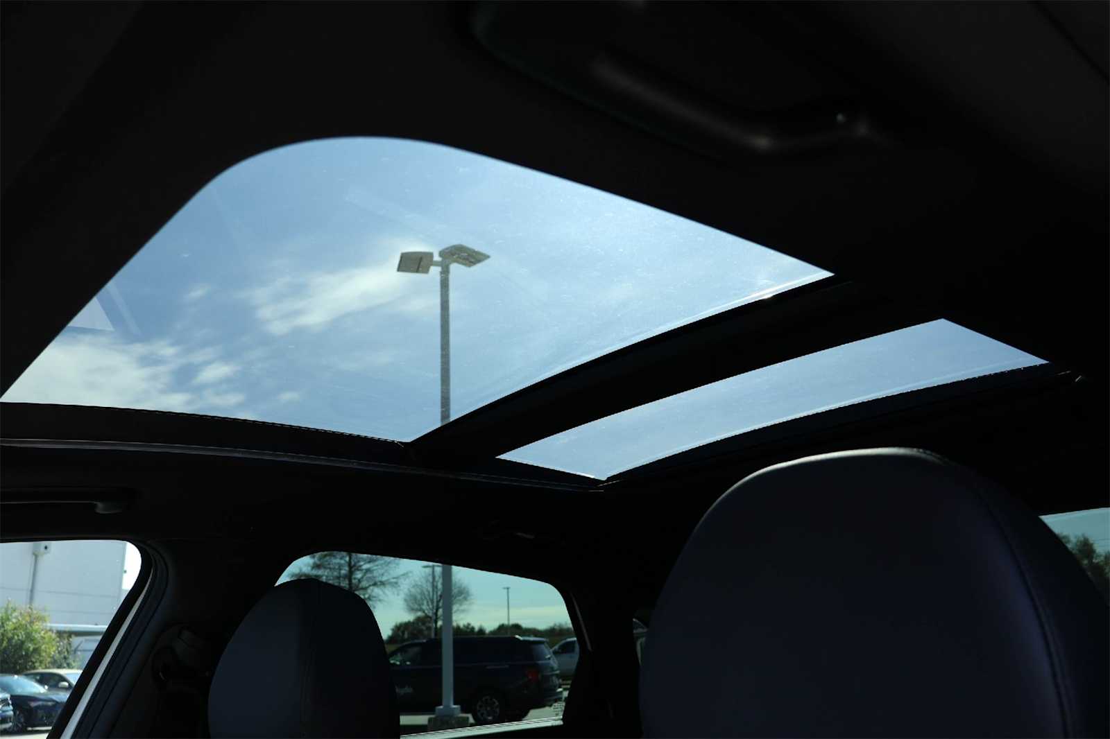 Thumbnail: 2025 Kia K5 - 29