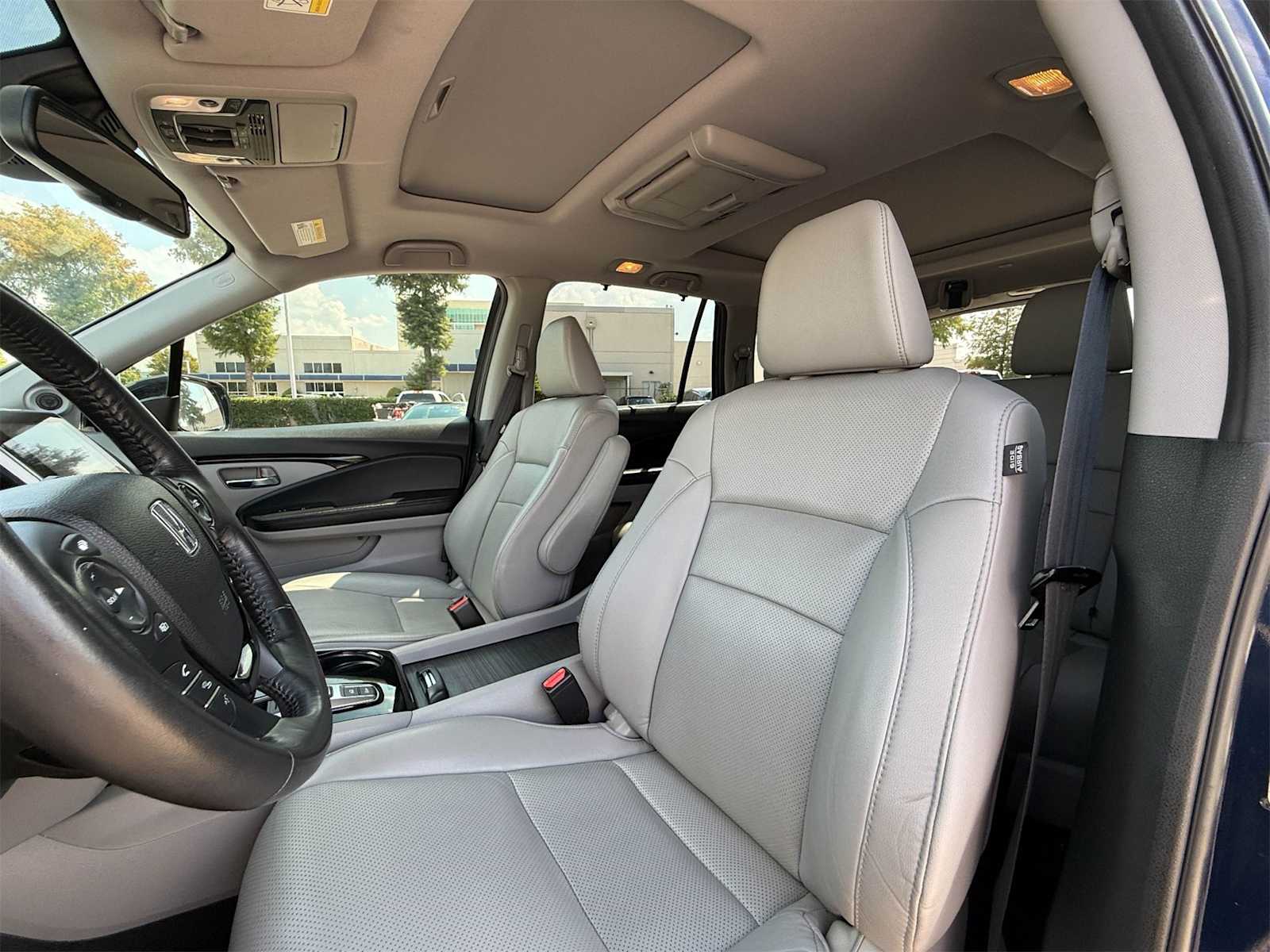 Thumbnail: 2018 Honda Pilot - 11