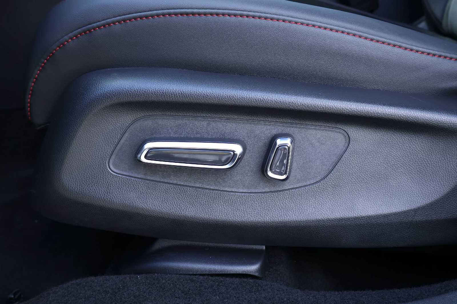 Thumbnail: 2025 Acura ADX - 24