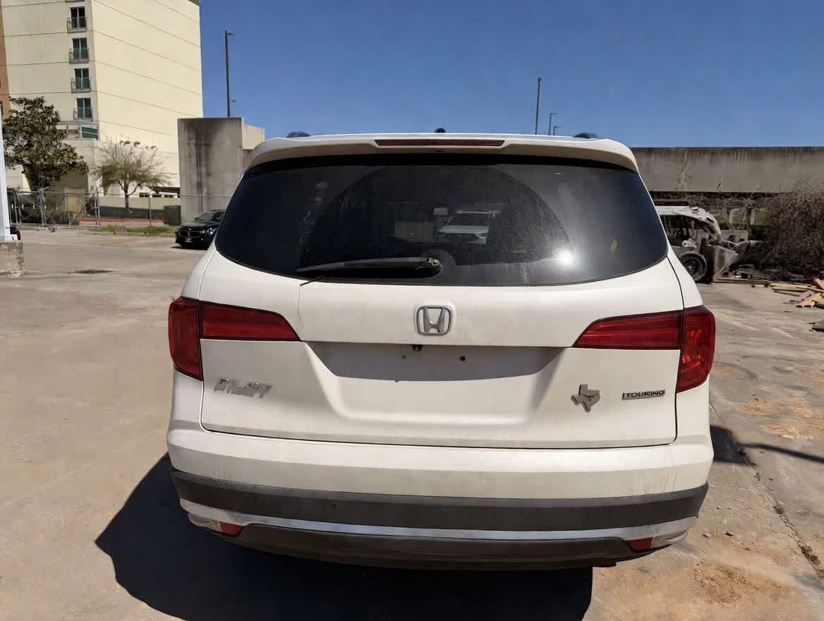 Thumbnail: 2016 Honda Pilot - 6