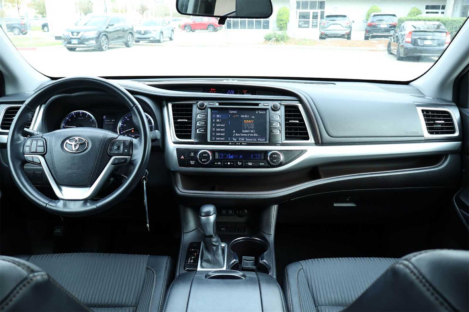 Thumbnail: 2018 Toyota Highlander - 10