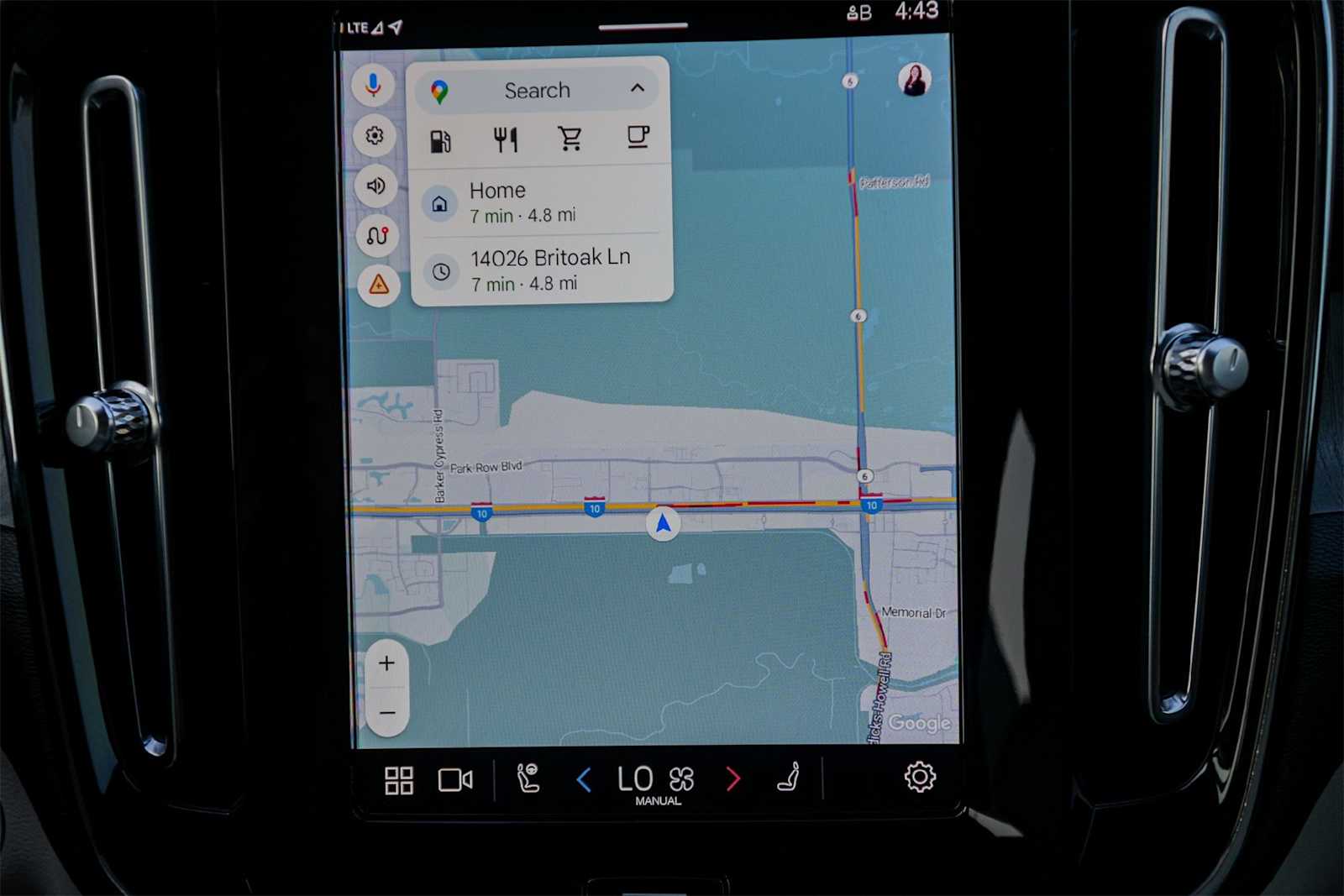 Thumbnail: 2024 Volvo XC40 - 15