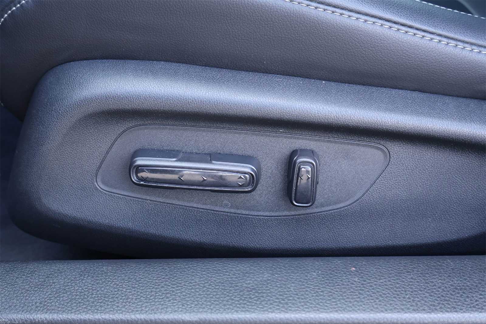 Thumbnail: 2023 Acura Integra - 24