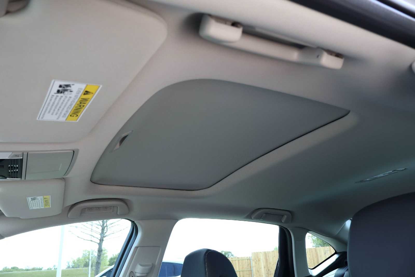 Thumbnail: 2025 Acura TLX - 28