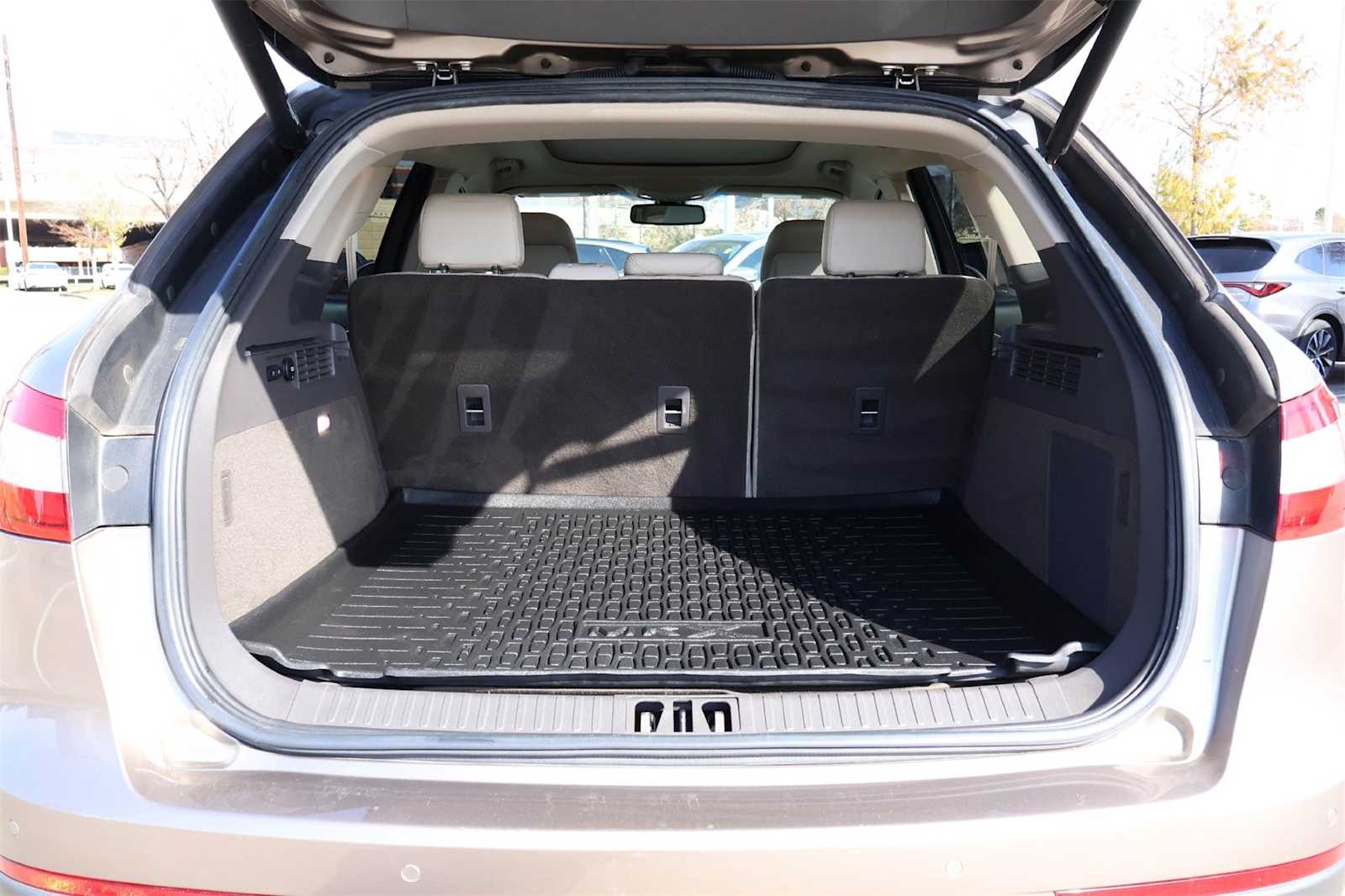 Thumbnail: 2018 Lincoln MKX - 18