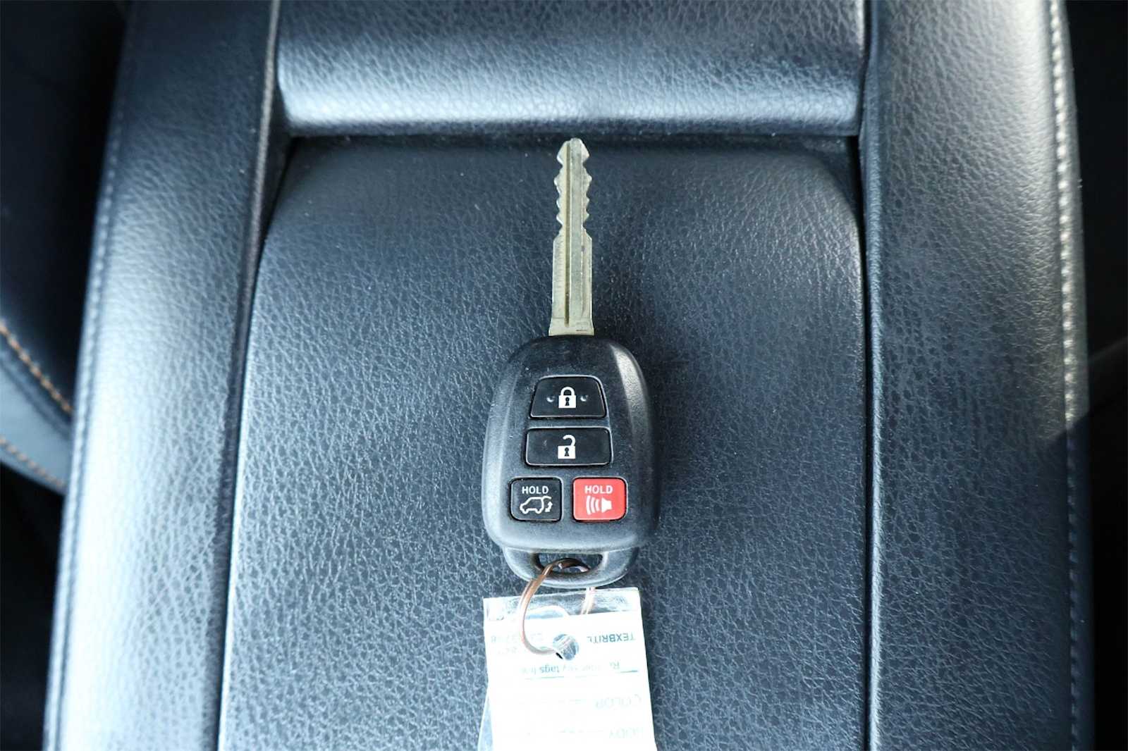 Thumbnail: 2018 Toyota Highlander - 20