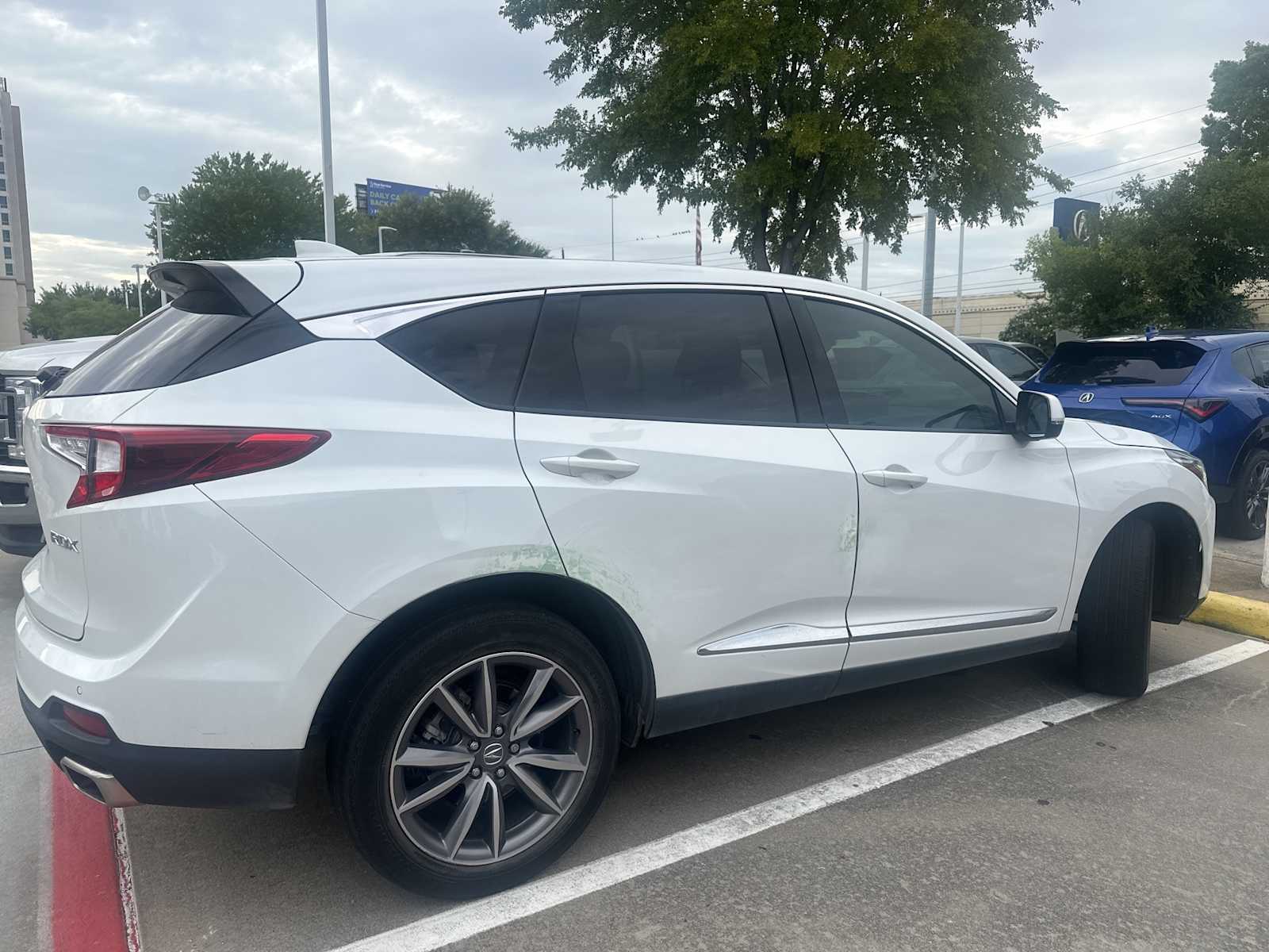 Thumbnail: 2022 Acura RDX - 4