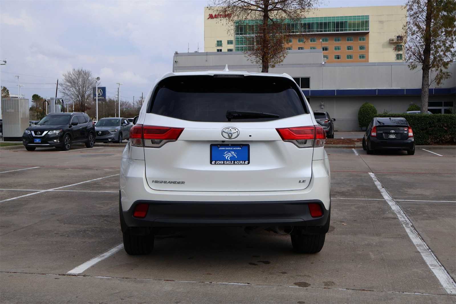 Thumbnail: 2018 Toyota Highlander - 5