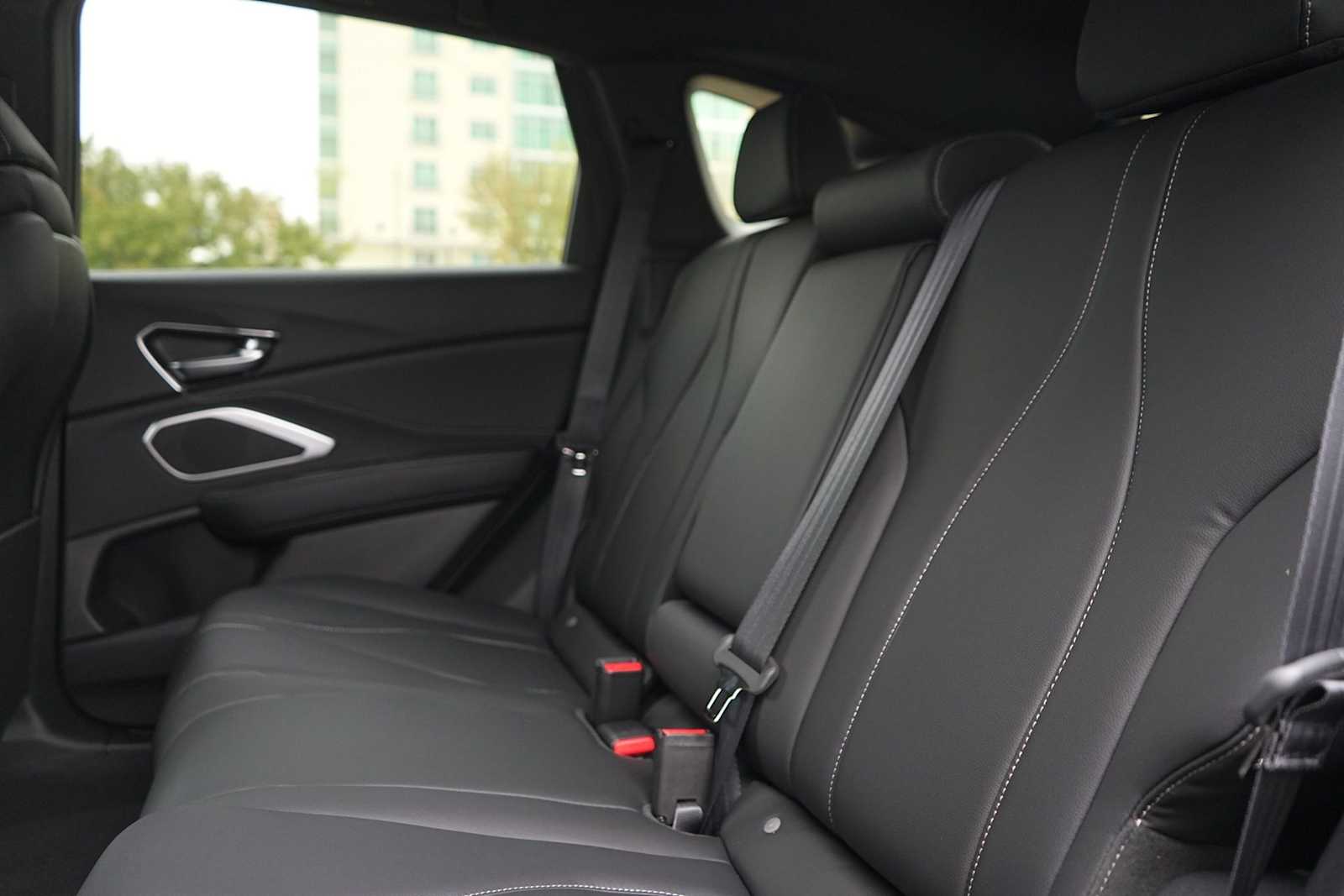 Thumbnail: 2025 Acura RDX - 13