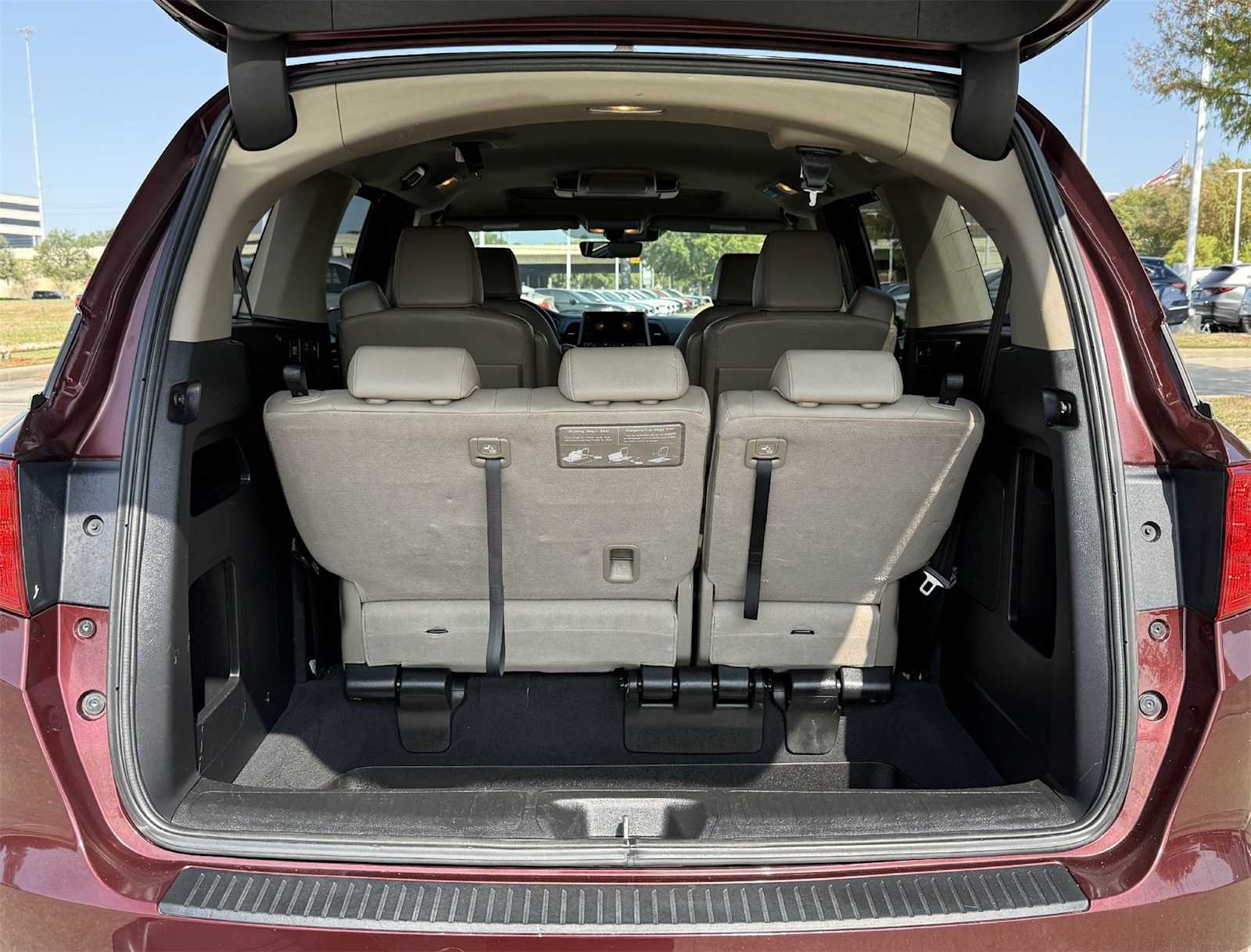 Thumbnail: 2018 Honda Odyssey - 19