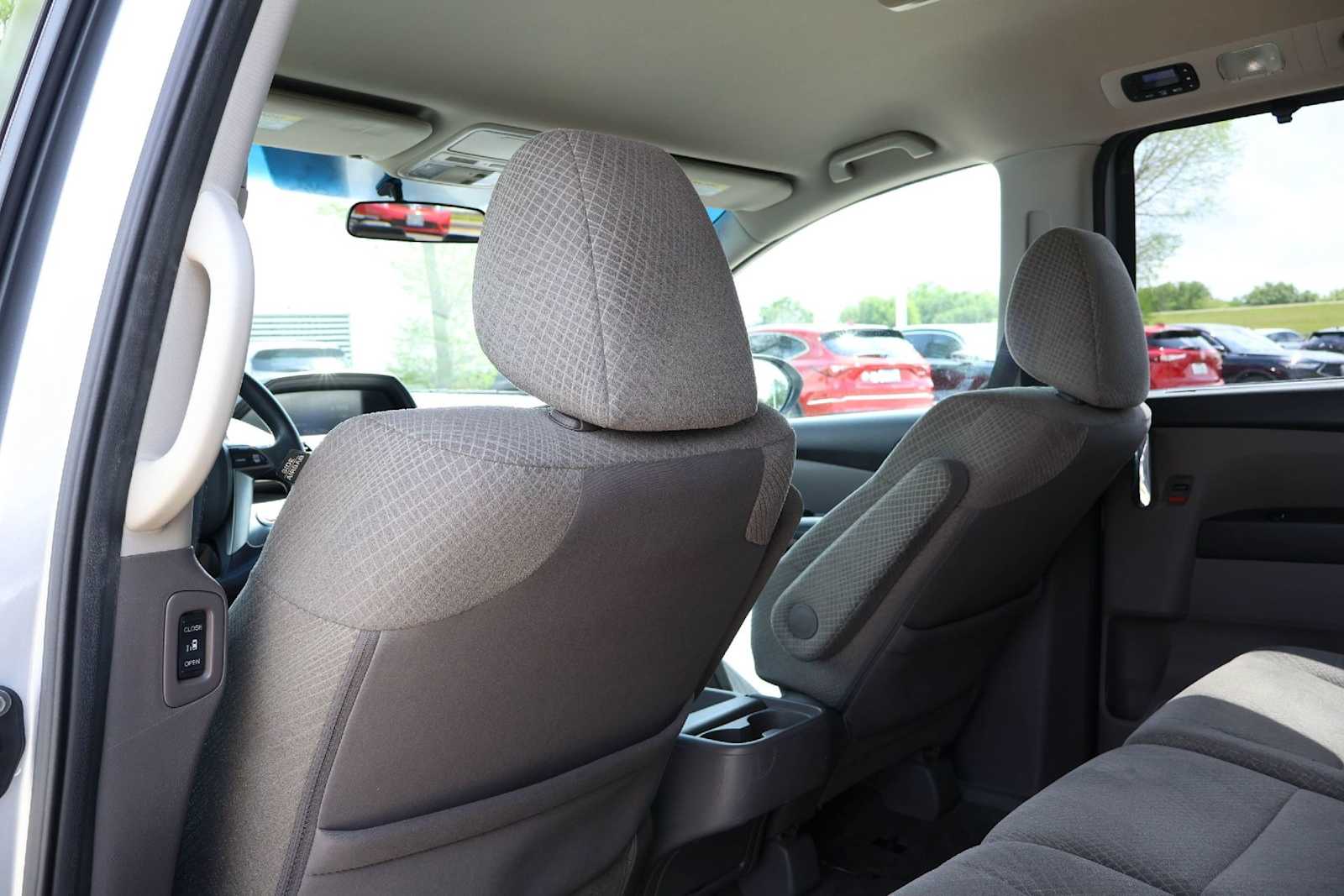 Thumbnail: 2016 Honda Odyssey - 12