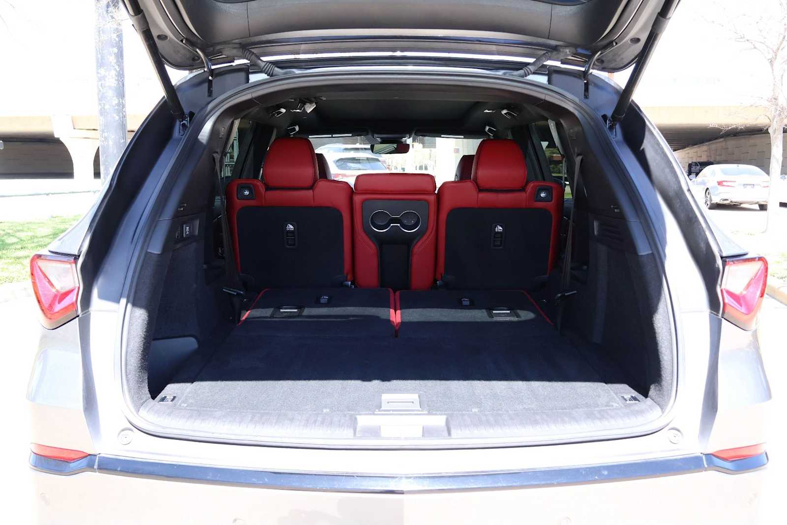 Thumbnail: 2023 Acura MDX - 19