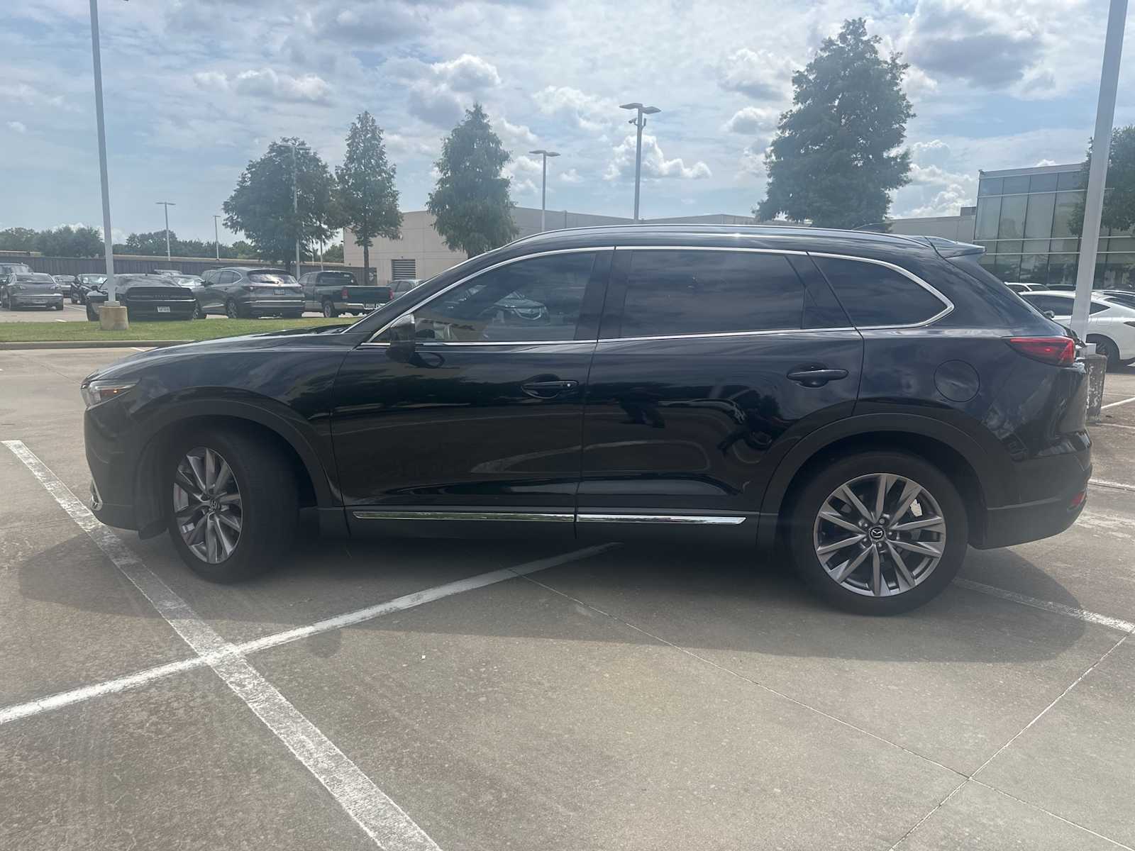 Thumbnail: 2023 Mazda CX-9 - 7