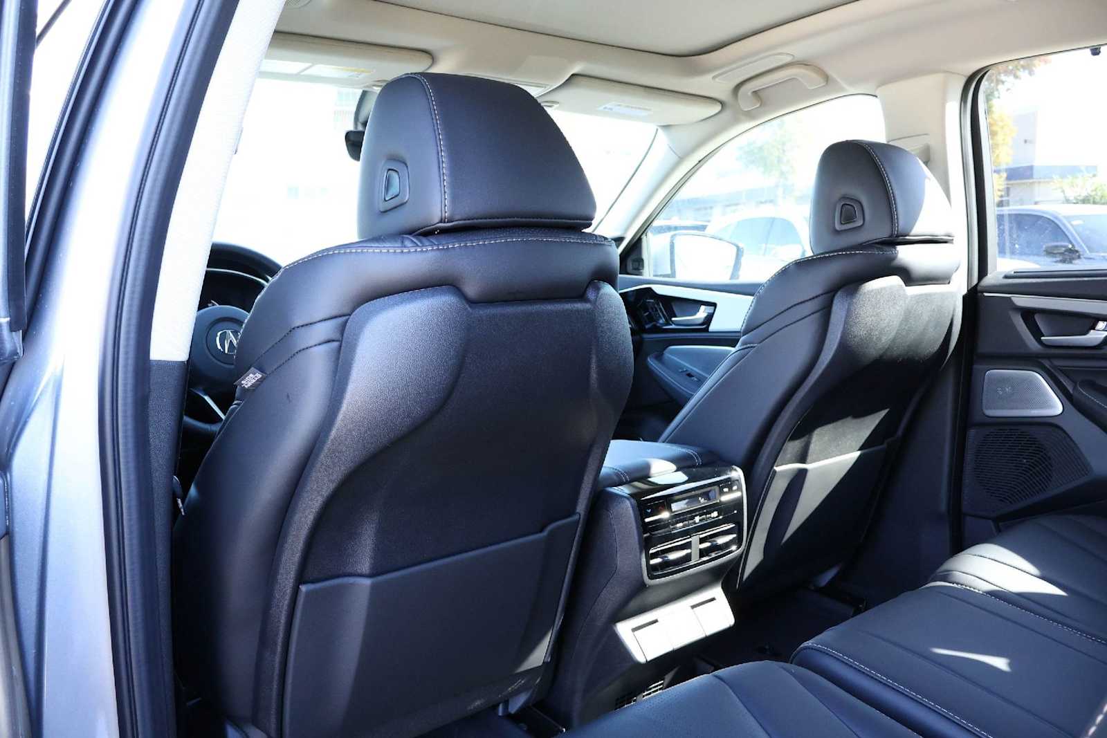 Thumbnail: 2026 Acura MDX - 12