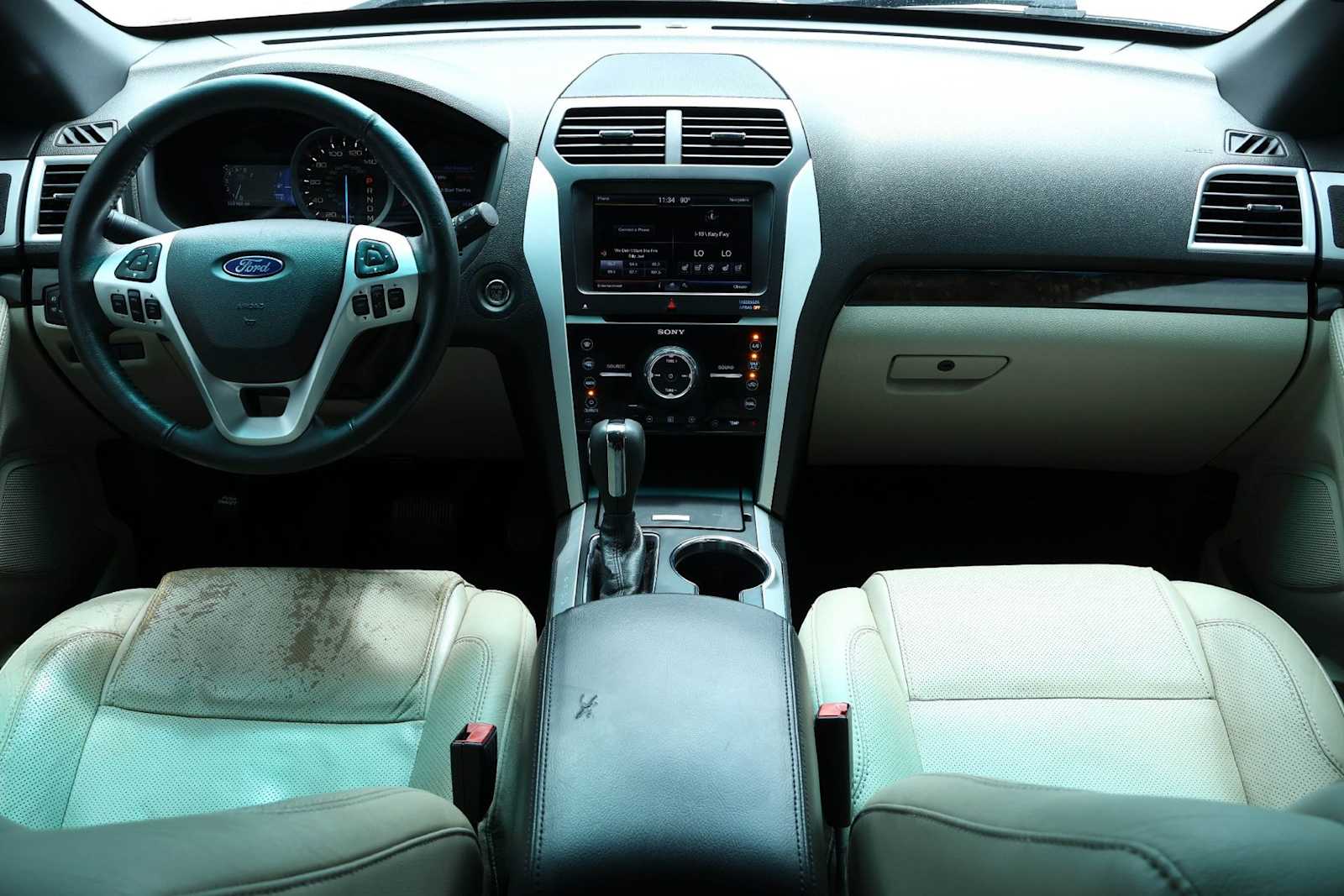 Thumbnail: 2015 Ford Explorer - 10