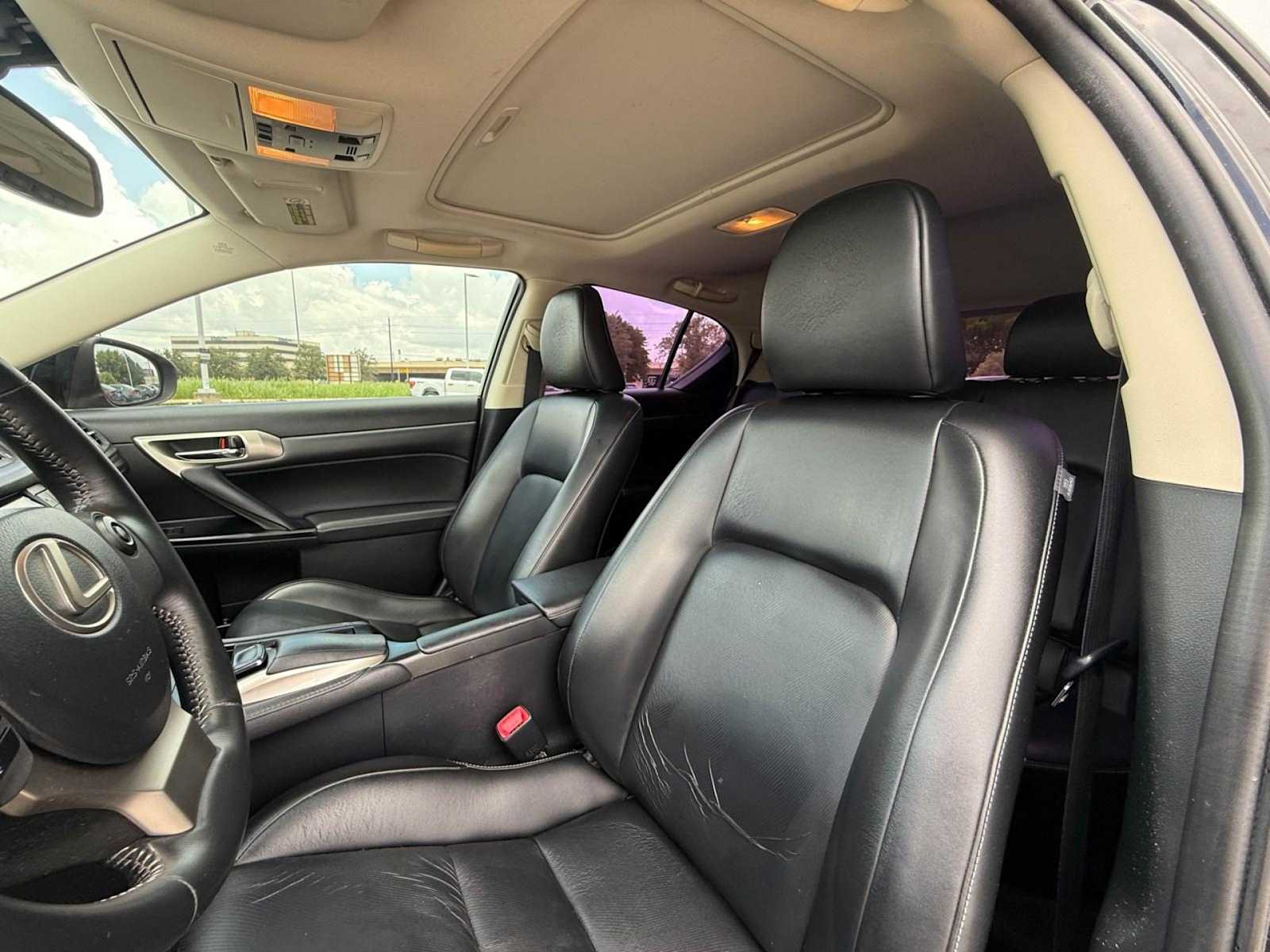 Thumbnail: 2015 Lexus CT - 11