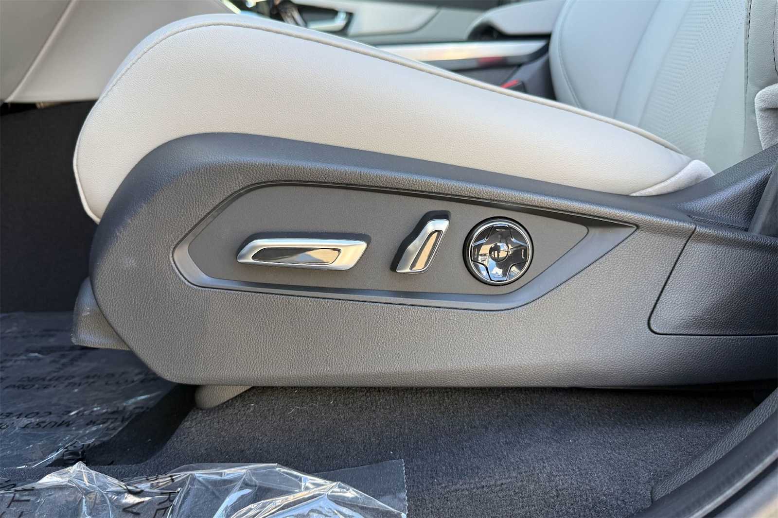 Thumbnail: 2026 Acura MDX - 24