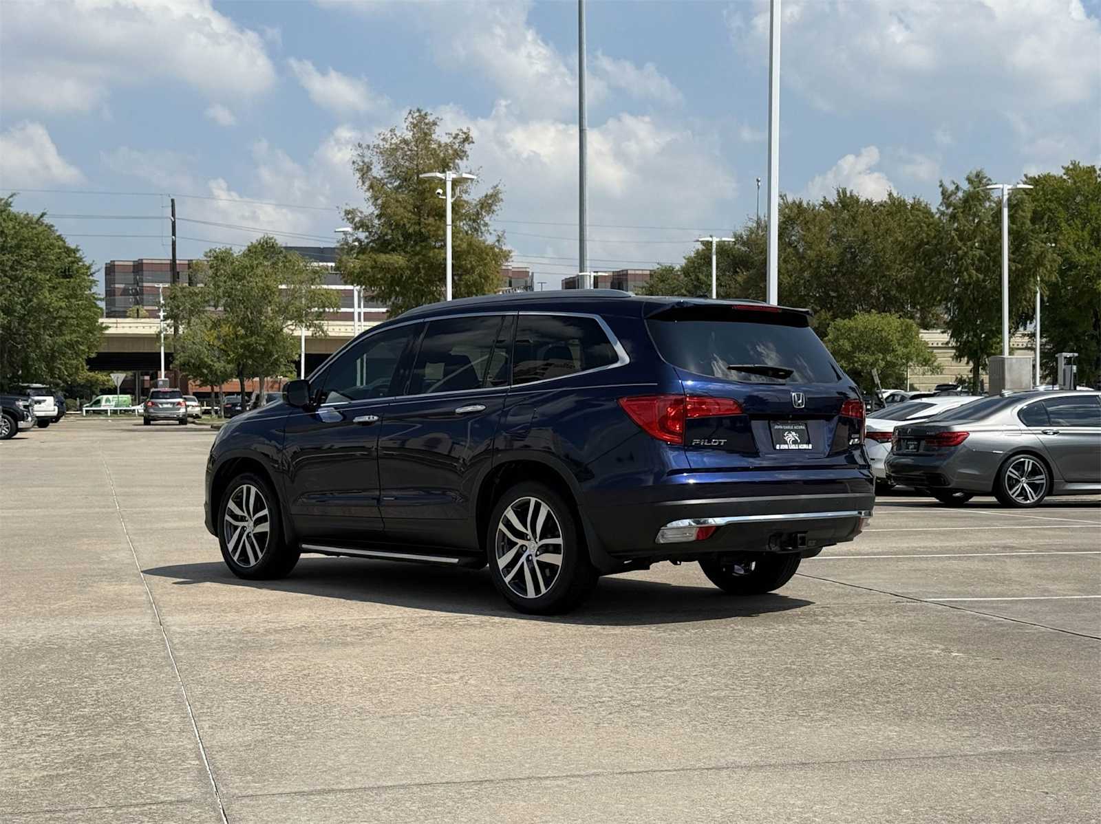 Thumbnail: 2018 Honda Pilot - 4