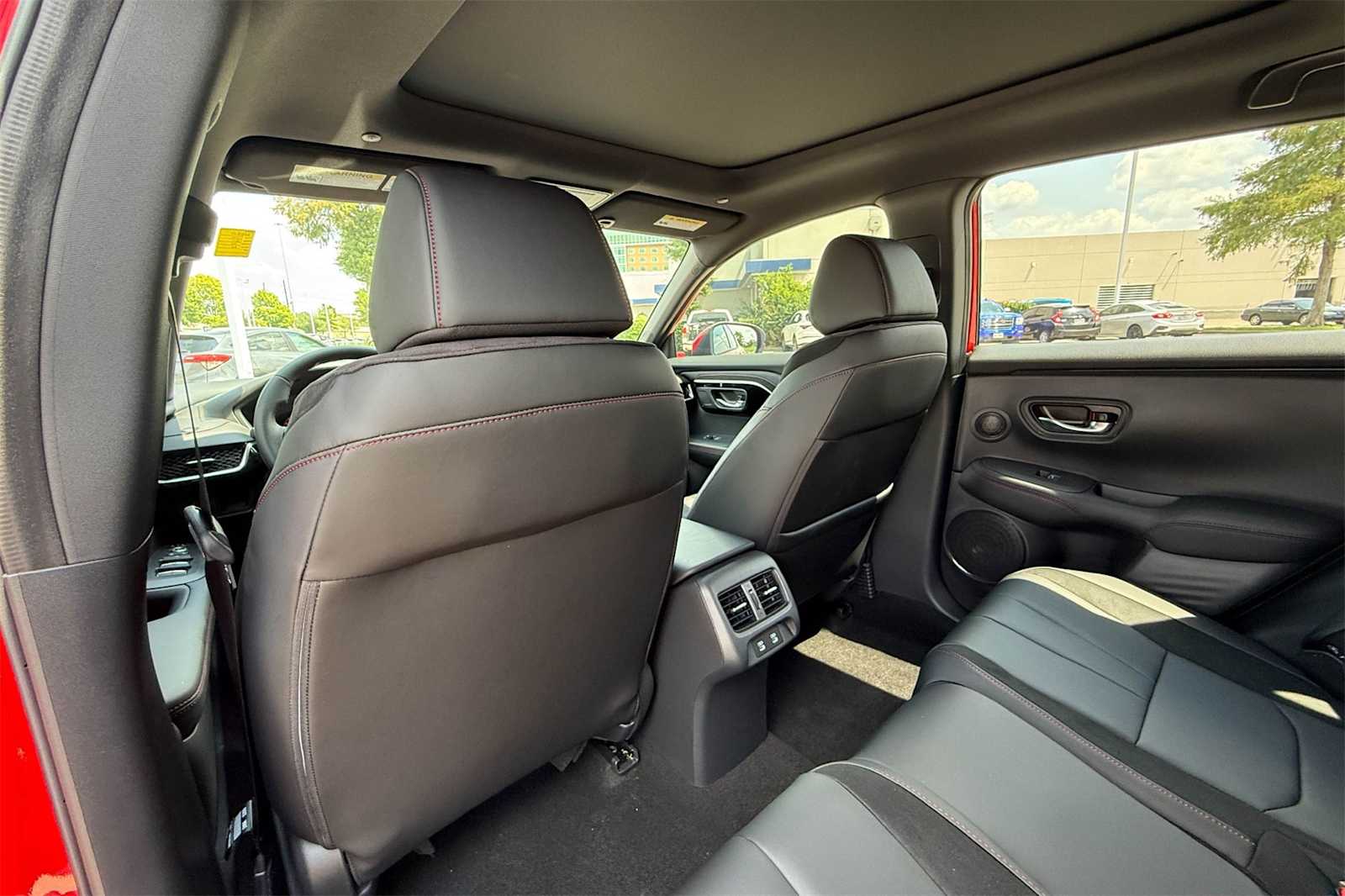 Thumbnail: 2025 Acura ADX - 12