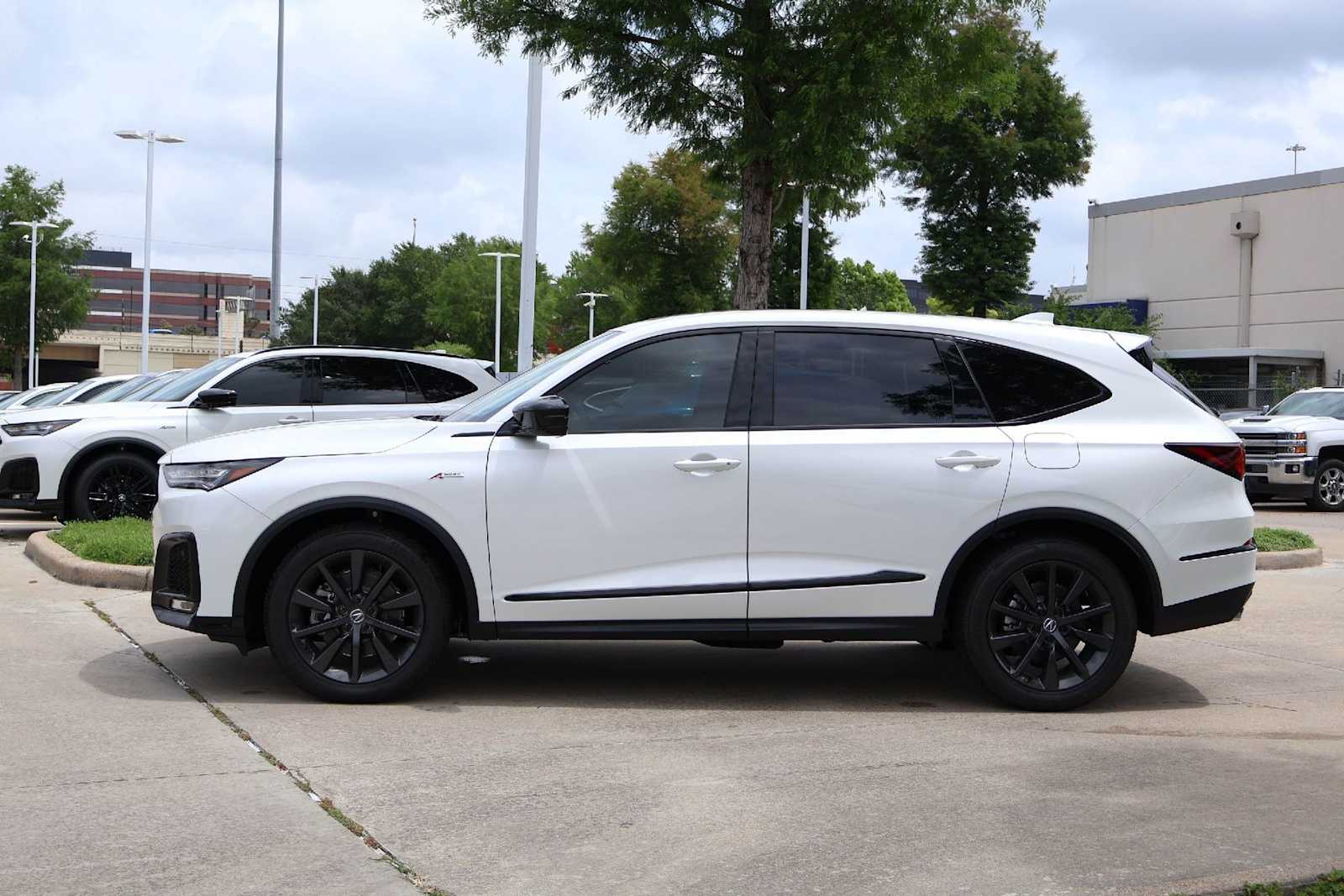 Thumbnail: 2026 Acura MDX - 3
