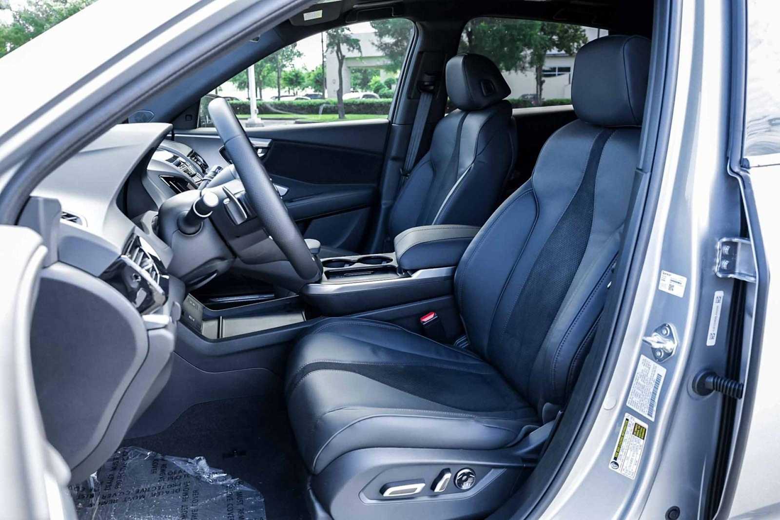 2025 Acura RDX Base 11