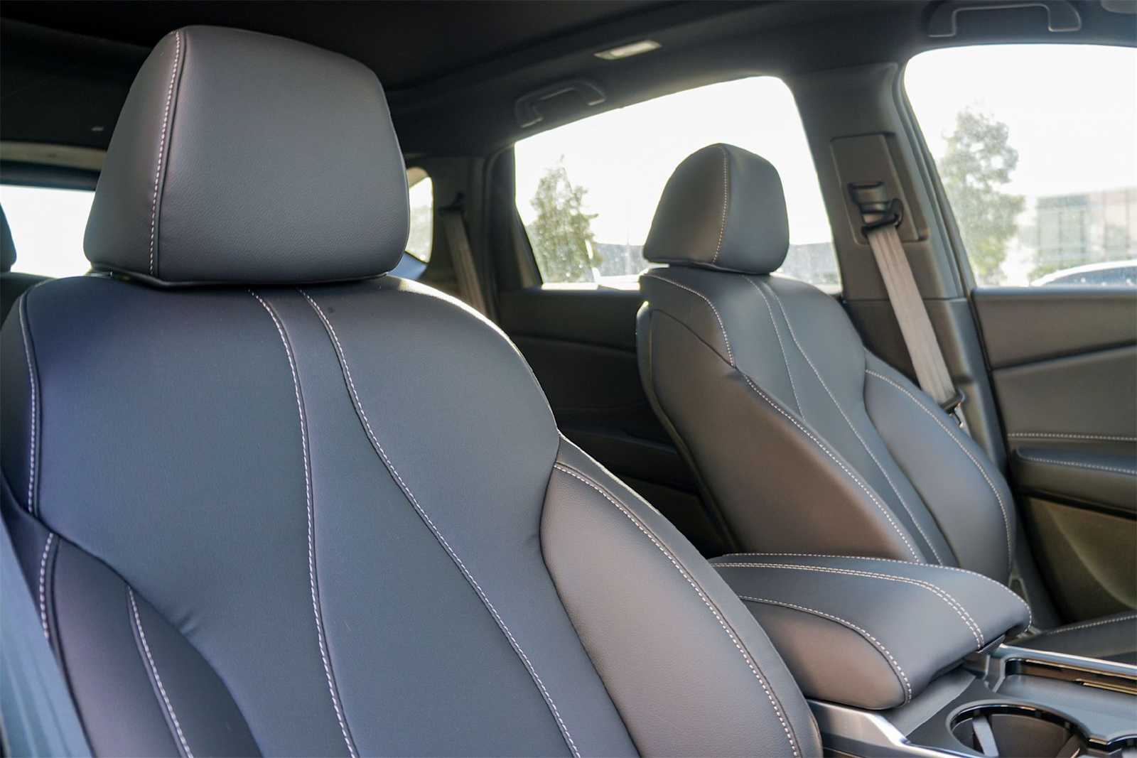 Thumbnail: 2026 Acura RDX - 14