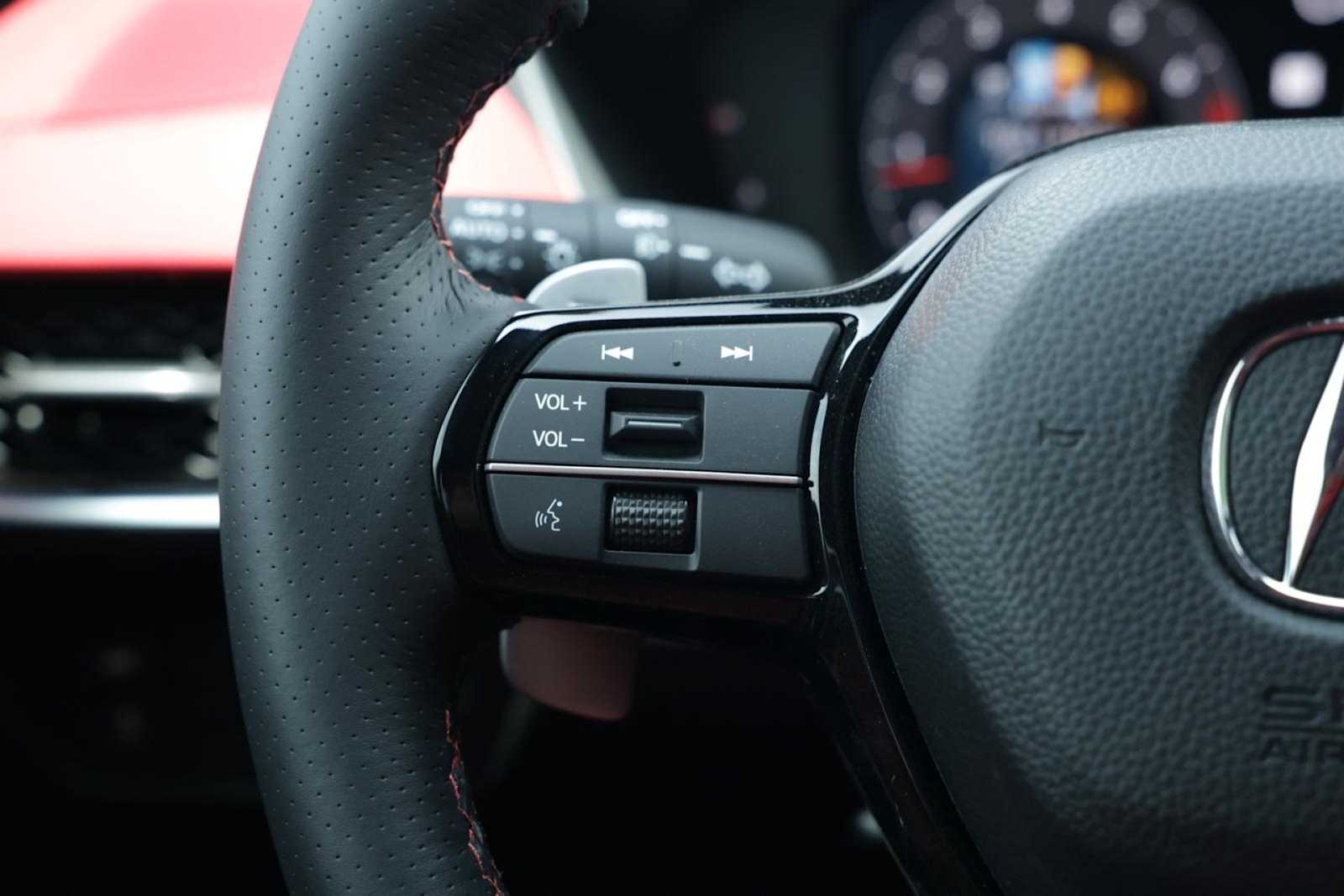 Thumbnail: 2025 Acura ADX - 19