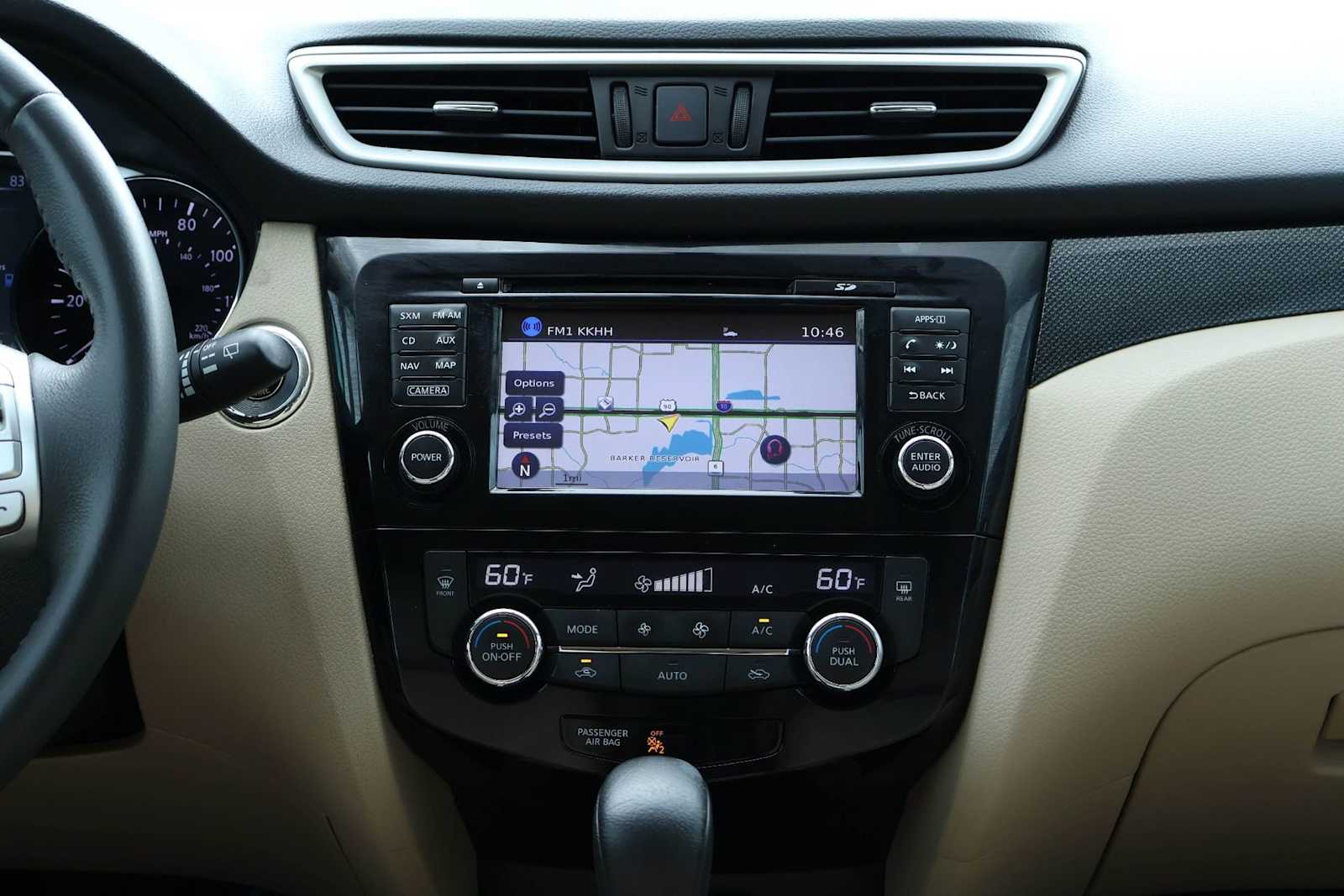 Thumbnail: 2016 Nissan Rogue - 16