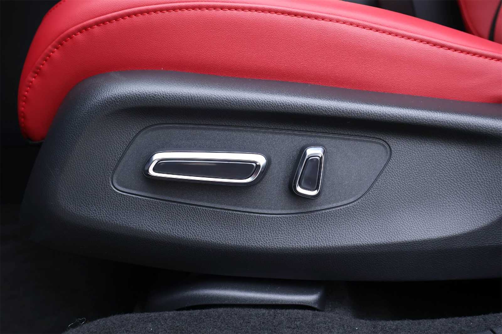 Thumbnail: 2025 Acura ADX - 24