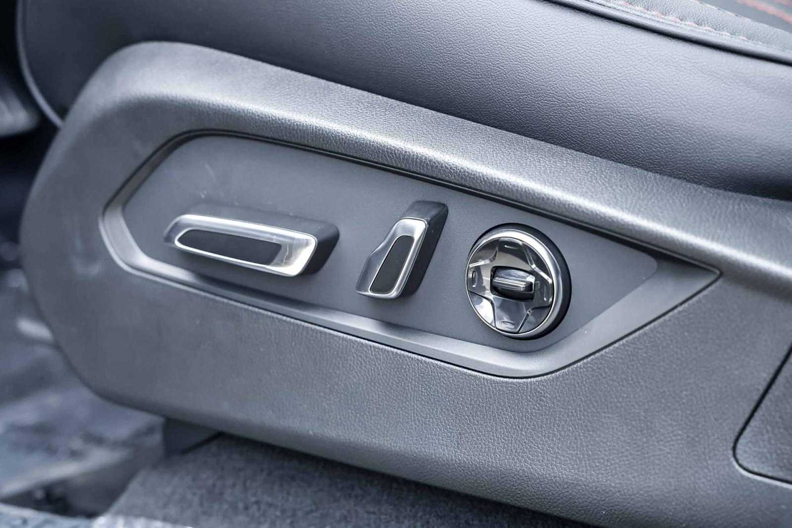 2025 Acura MDX Advance 24