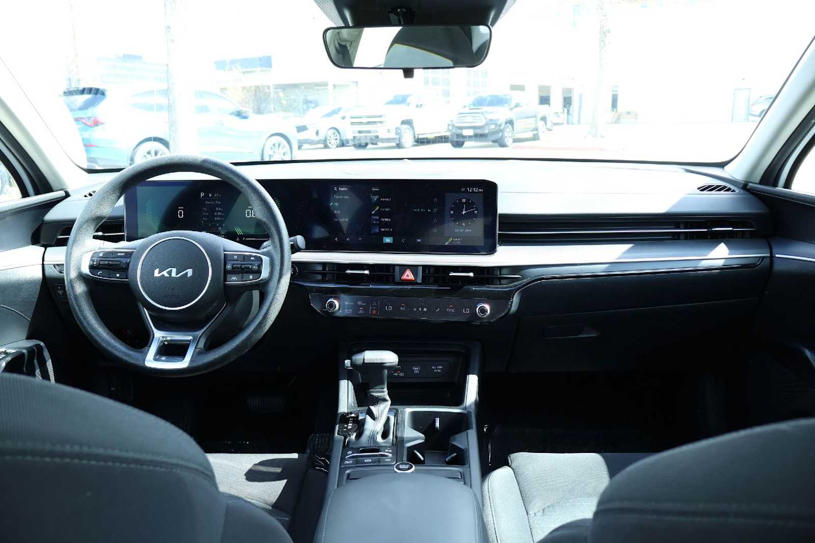 Thumbnail: 2025 Kia K5 - 10