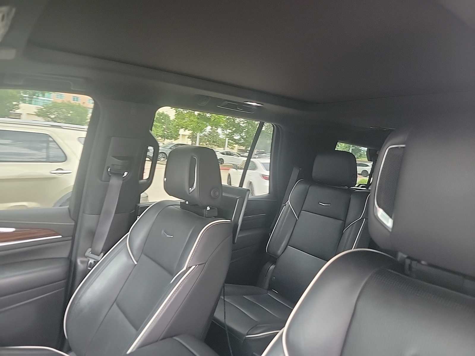 Thumbnail: 2021 Cadillac Escalade - 9