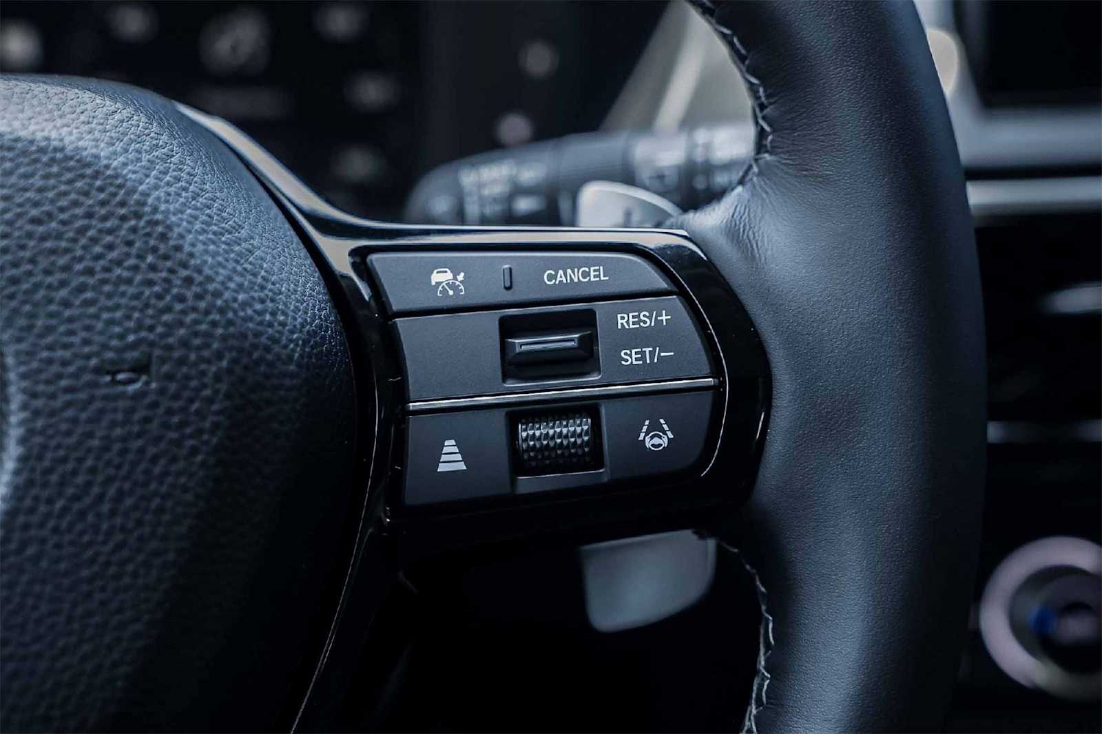 Thumbnail: 2025 Acura ADX - 20