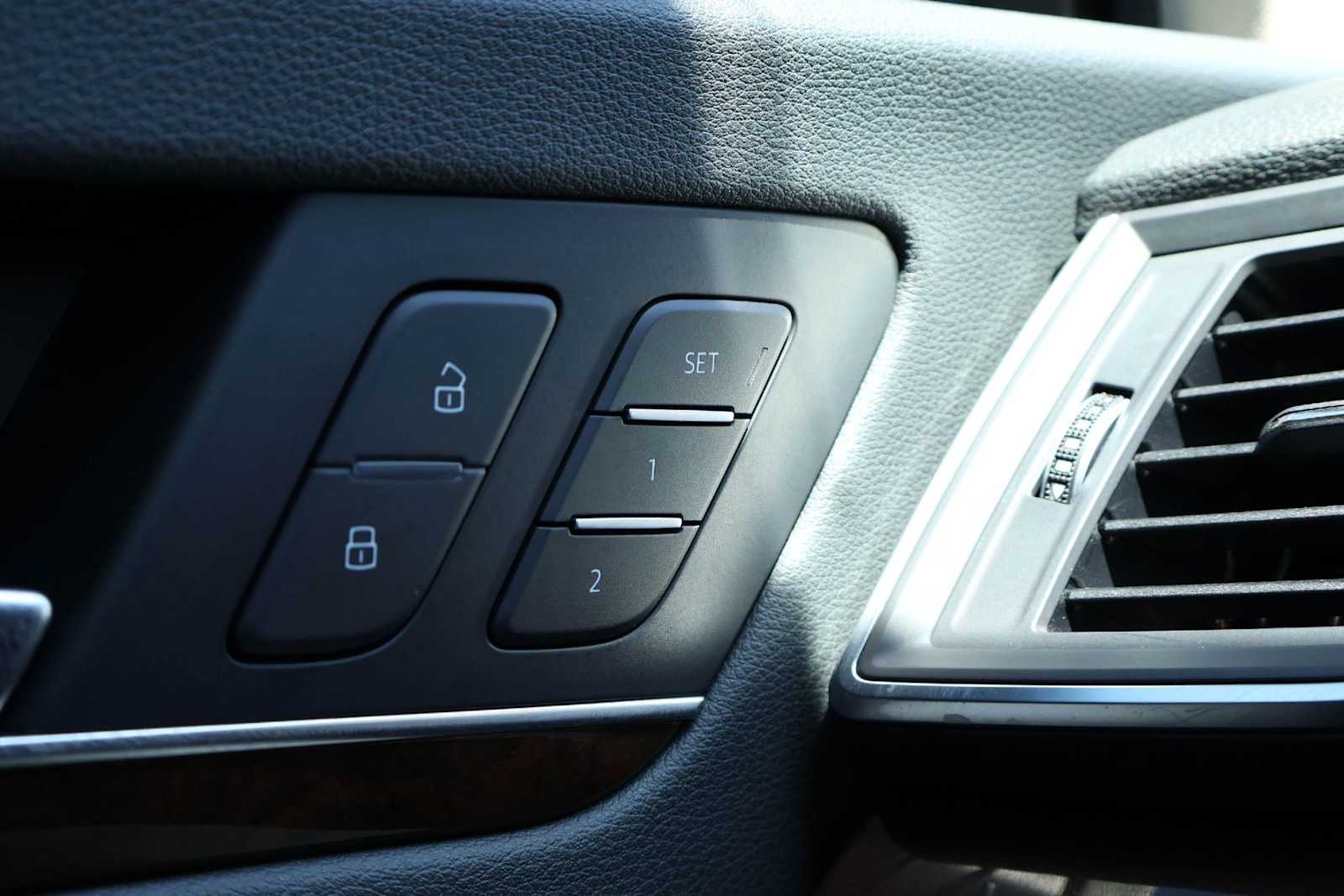 Thumbnail: 2018 Audi Q5 - 25