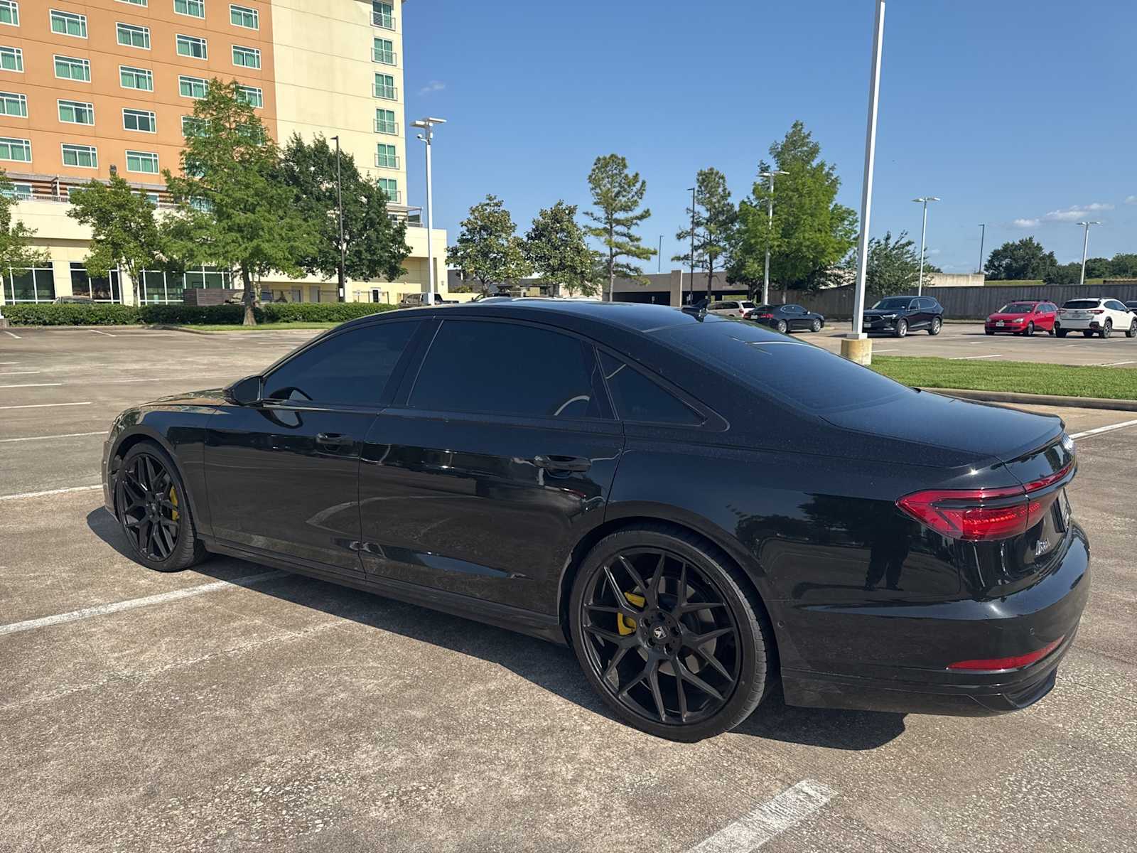 Thumbnail: 2019 Audi A8 - 2