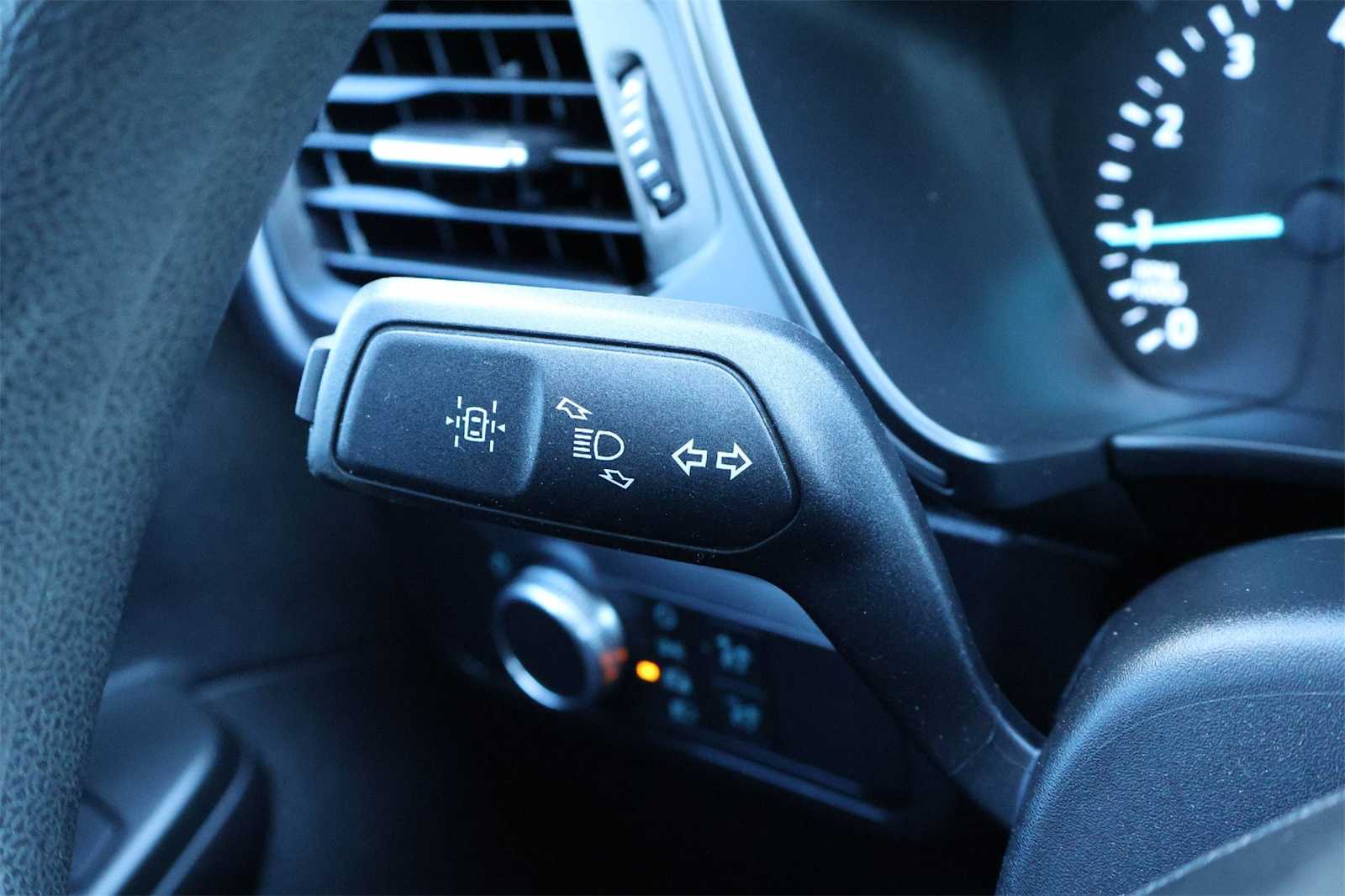 Thumbnail: 2022 Ford Escape - 27