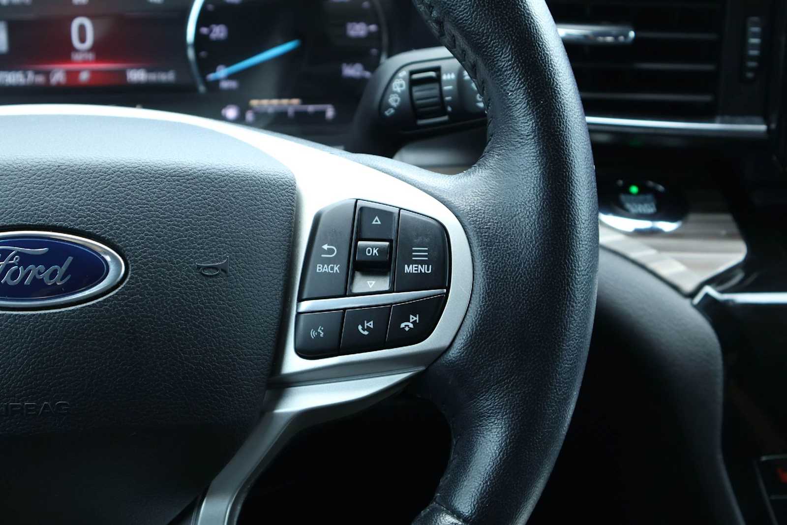 Thumbnail: 2021 Ford Explorer - 23