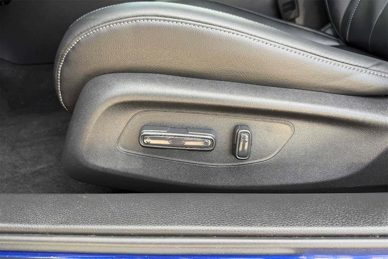 Thumbnail: 2025 Acura Integra - 24