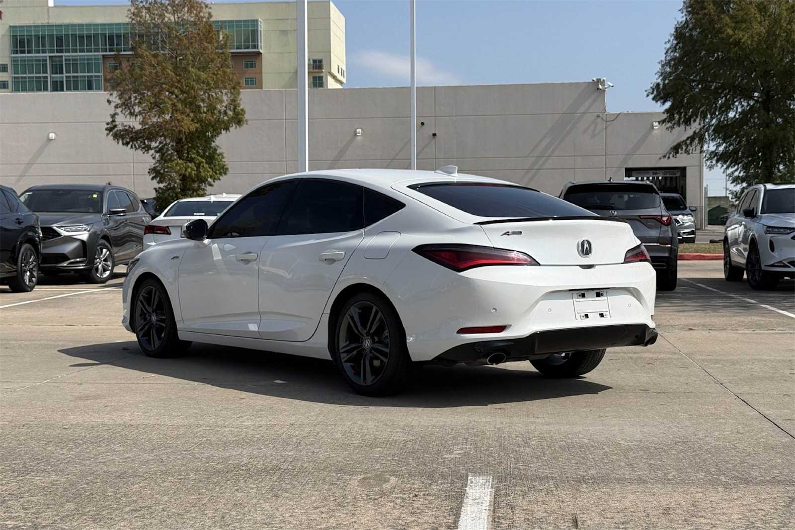 Thumbnail: 2023 Acura Integra - 4