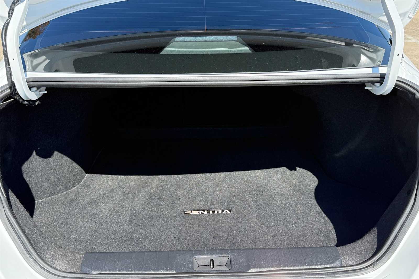 Thumbnail: 2024 Nissan Sentra - 19