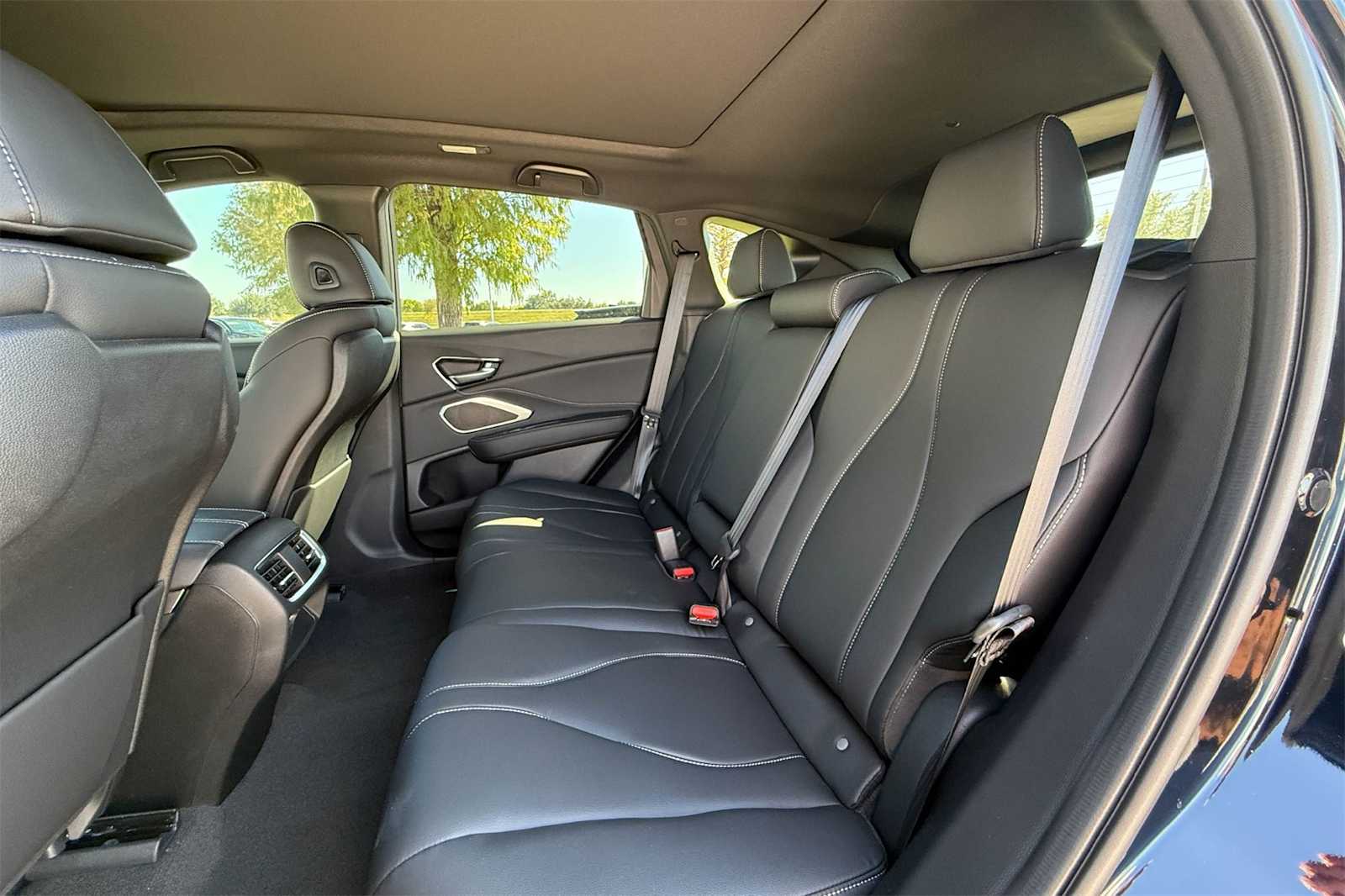 Thumbnail: 2025 Acura RDX - 13