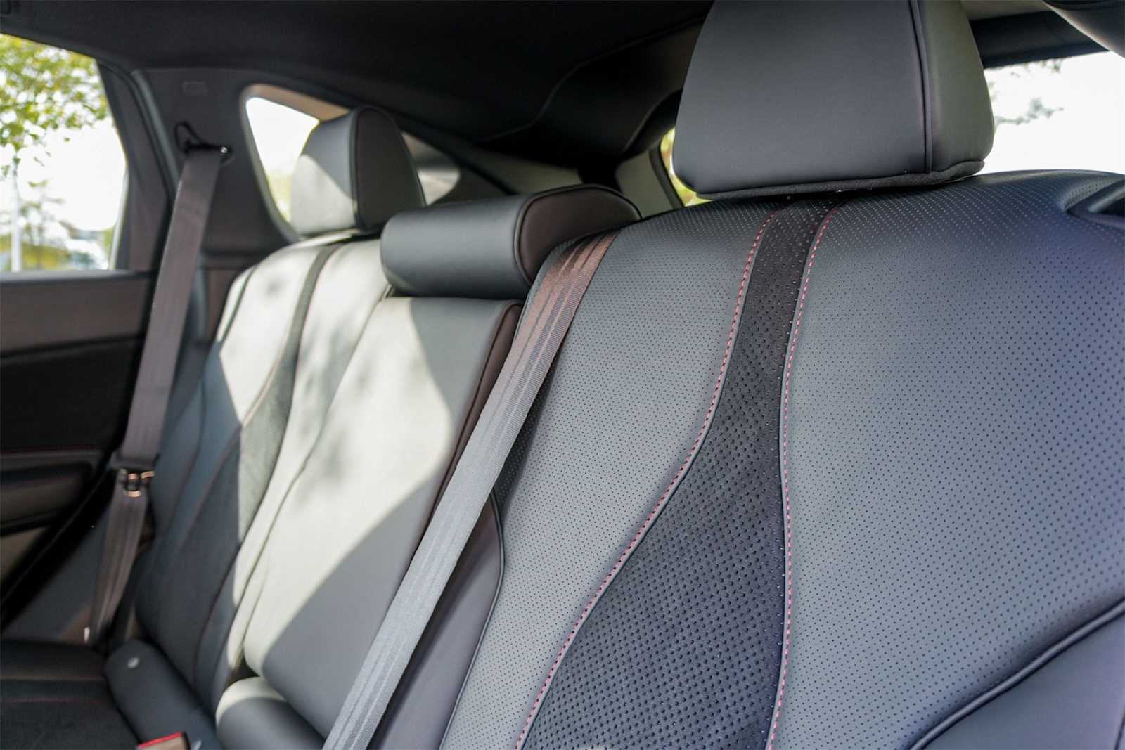 Thumbnail: 2025 Acura RDX - 13