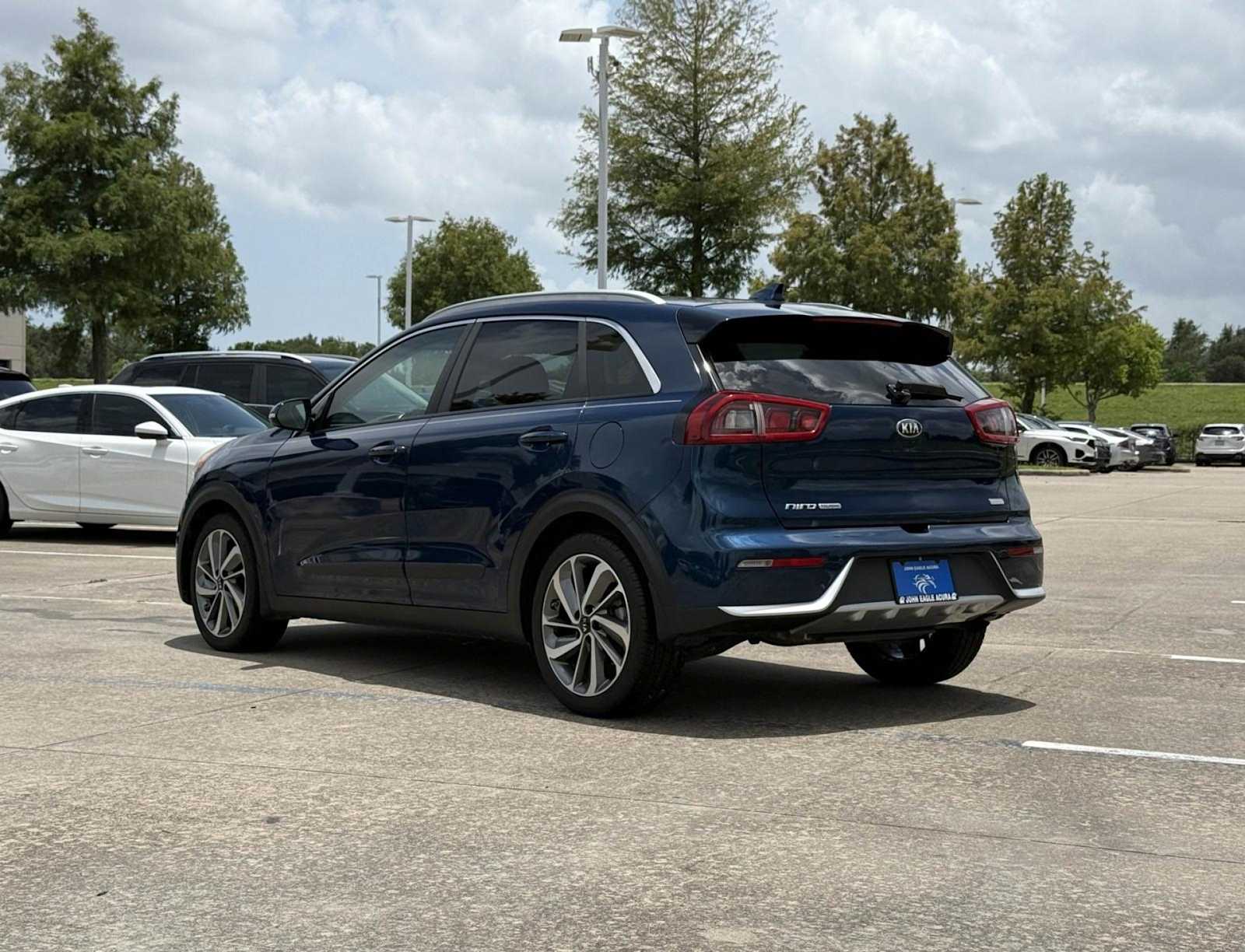 2017 Kia Niro Touring 4