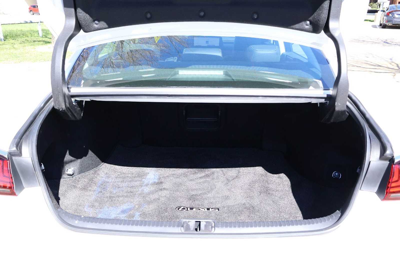 Thumbnail: 2023 Lexus ES - 19