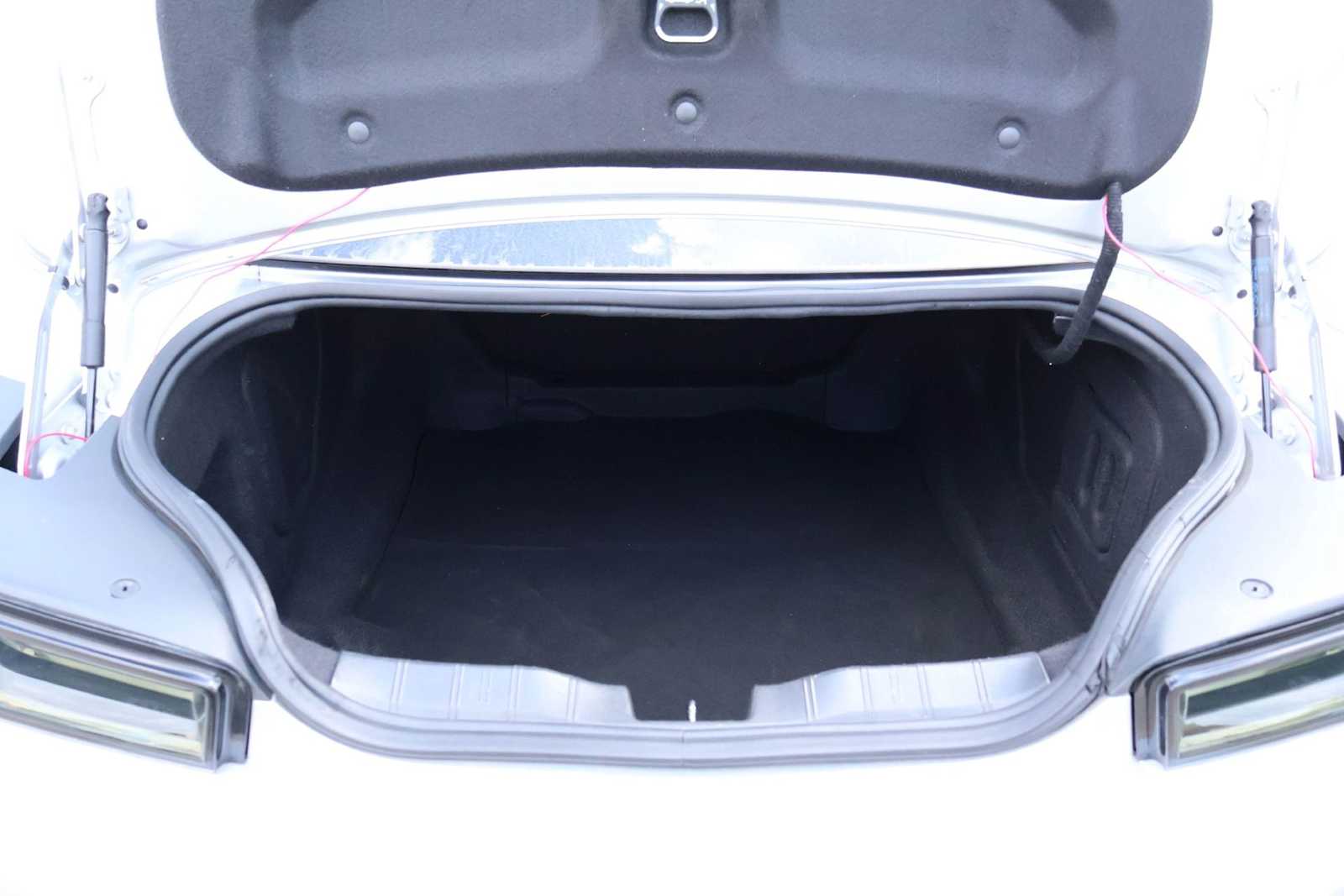 Thumbnail: 2018 Chevrolet Camaro - 18