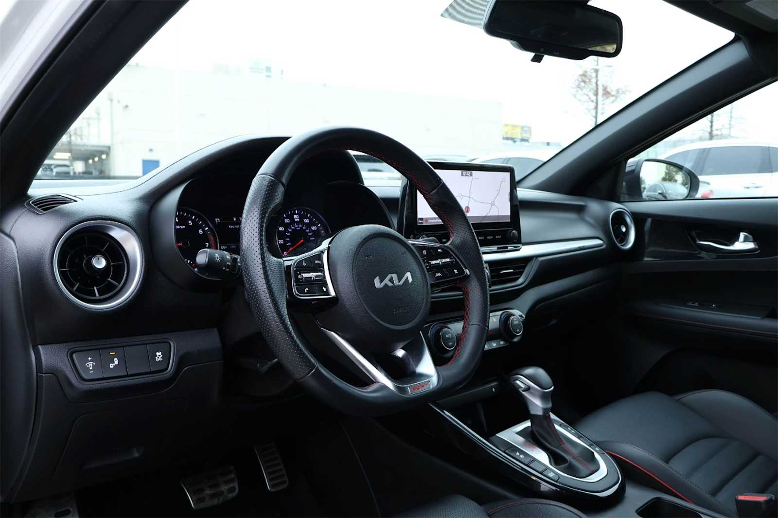 Thumbnail: 2022 Kia Forte - 2