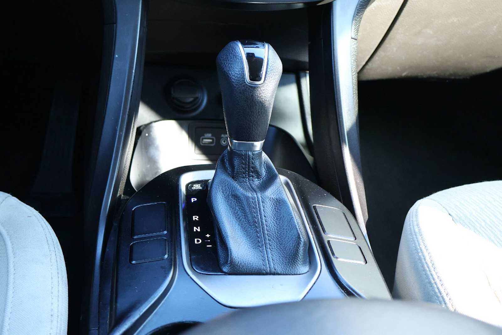 Thumbnail: 2017 Hyundai Santa Fe - 17