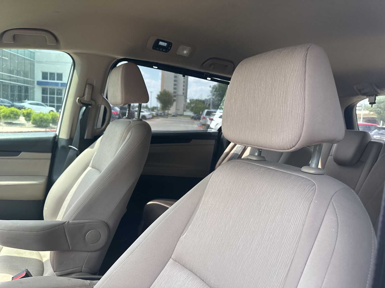 Thumbnail: 2019 Honda Odyssey - 12