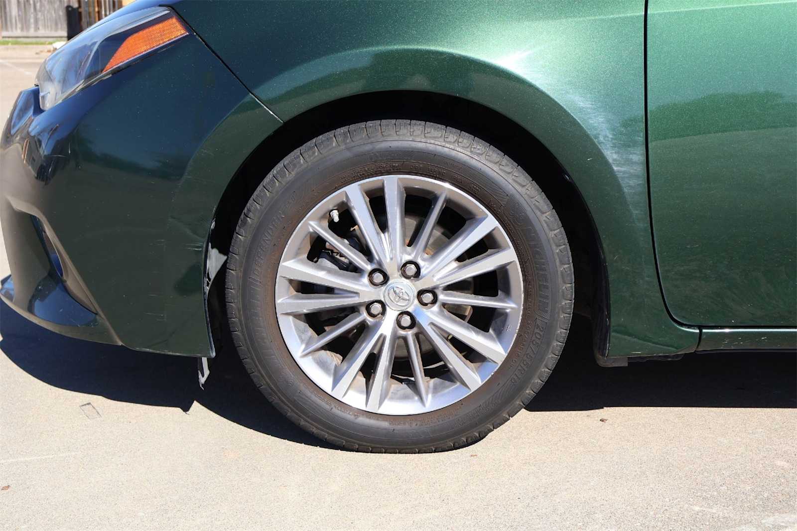 Thumbnail: 2015 Toyota Corolla - 8