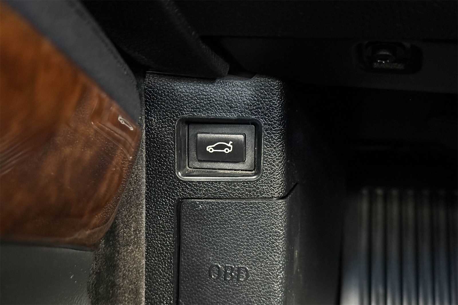 Thumbnail: 2010 BMW 3 Series - 27